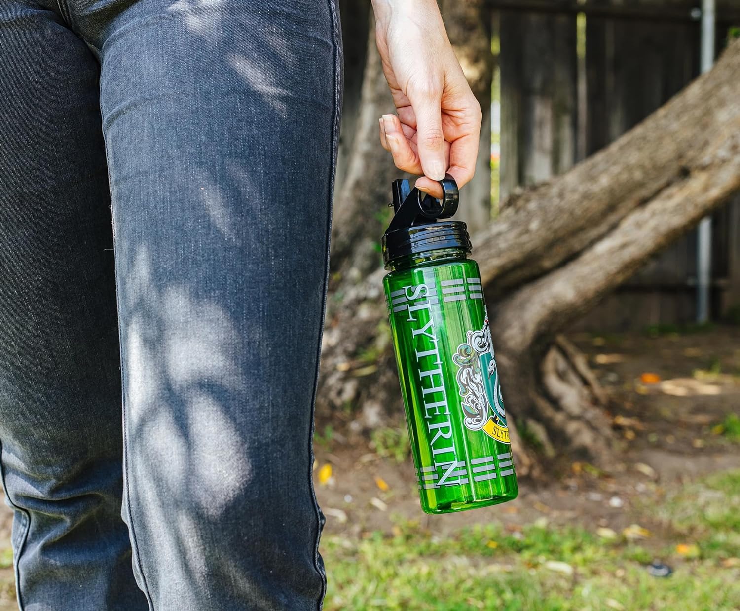 Silver Buffalo Harry Potter Movie 1-8 Slytherin Crest with Dashes Tritan Water Bottle, 20 Ounces - Image 8