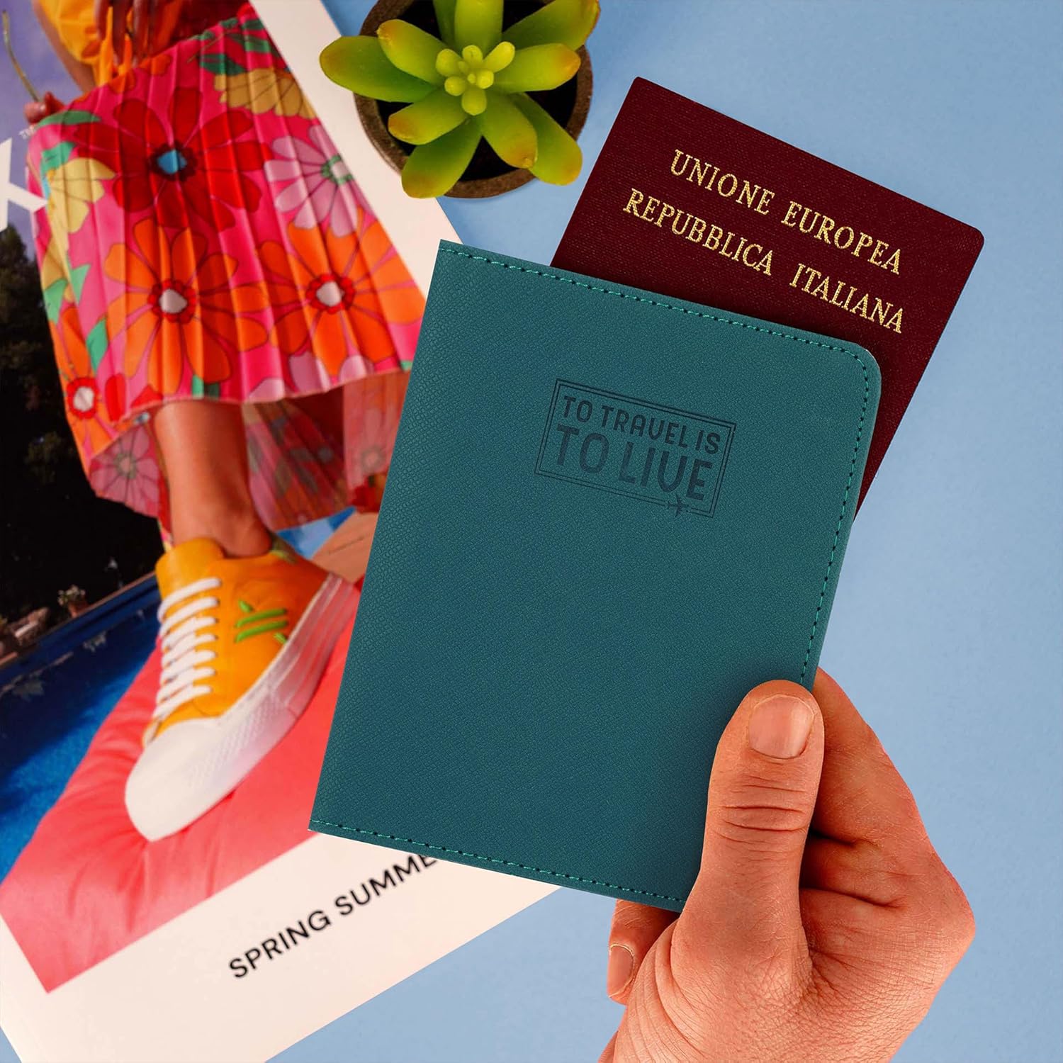 Legami - Petrol Blue Passport Holder, Passport Holder Wallet for Travel, Passport Case, 1 Passport Pocket, 4 Card Pockets, RFID Protection, 10.5 x 14 x 1 cm, Blue, S, Casual, Blue, Small, Casual