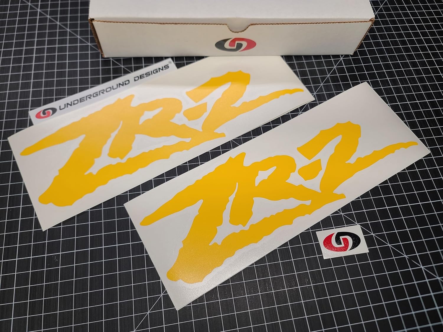 ZR2 Decals (2pk) Truck Bed Fender ZR-2 Stickers Fits 1994-2005 S10 Sonoma Blazer Tracker 4x4 Select Colors: (Gloss Black & Red '2')