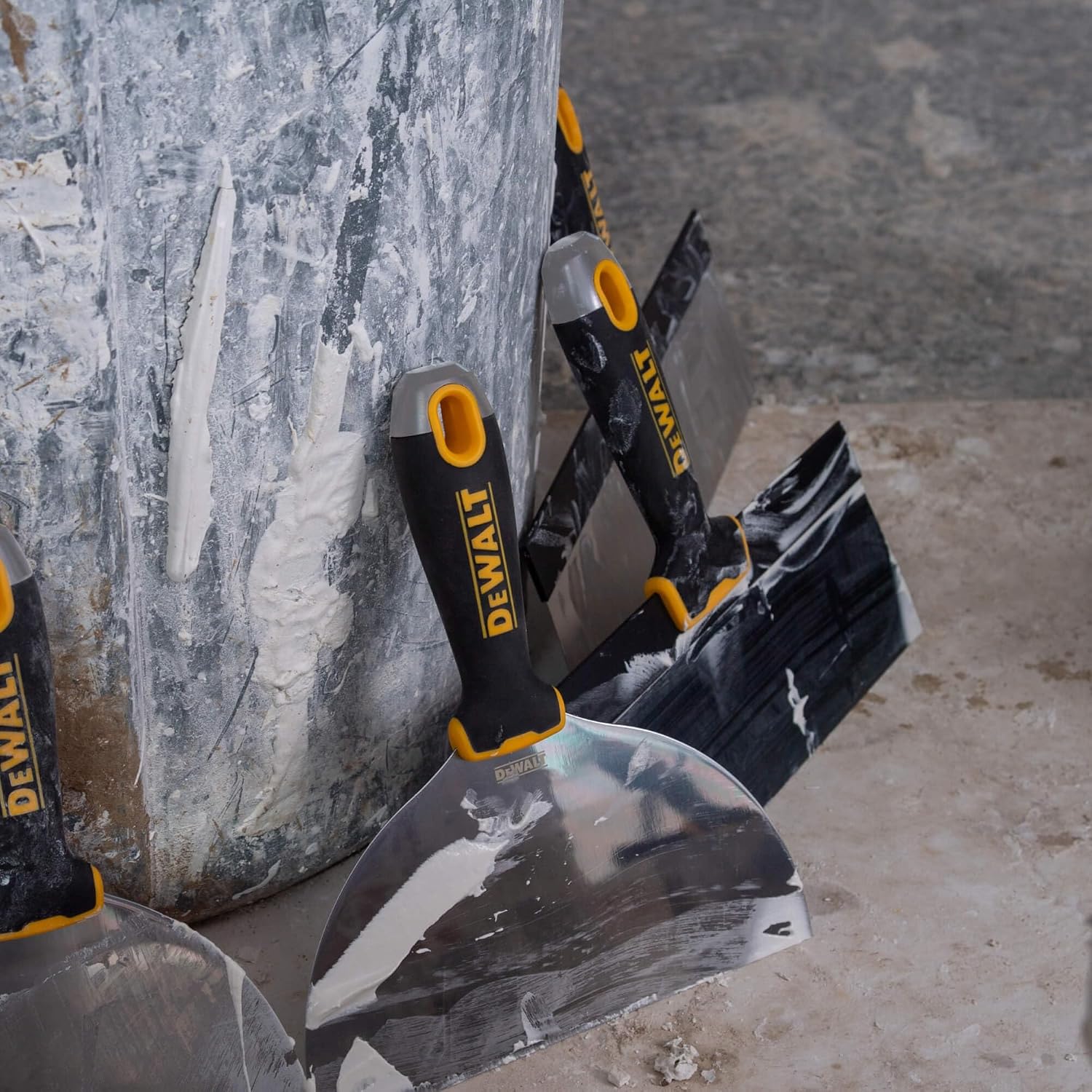 DEWALT 10" Taping Knife | Blue Steel w/Soft Grip Handle | DXTT-2-126