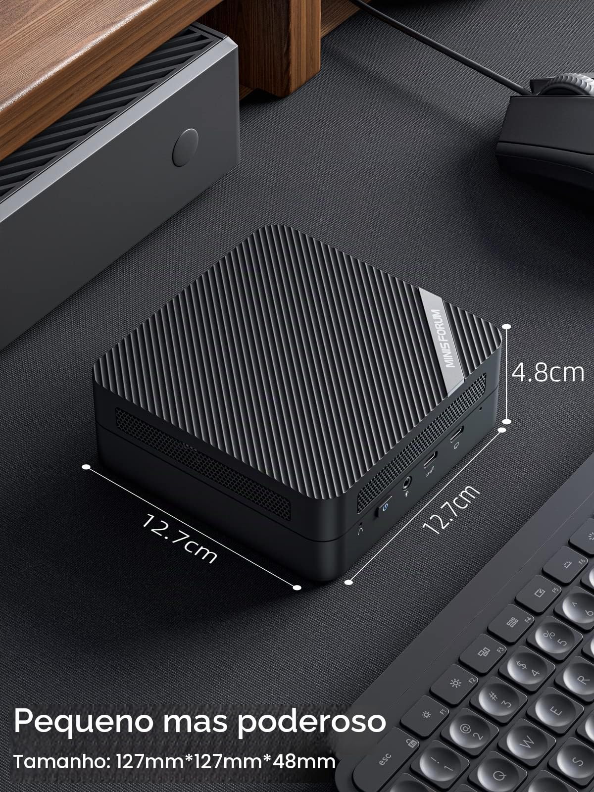 MINISFORUM UM773 Mini PC Barebone com AMD Ryzen 7 7735HS e AMD
