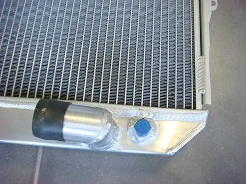 Miniatura 5 de Radiador de aluminio completo de 1.969 in + ventilador para Toyota Surf Hilux LN106 LN111 1988-1997 89 90 91 92 93 94 95 96 Toyota Surf Hilux LN106