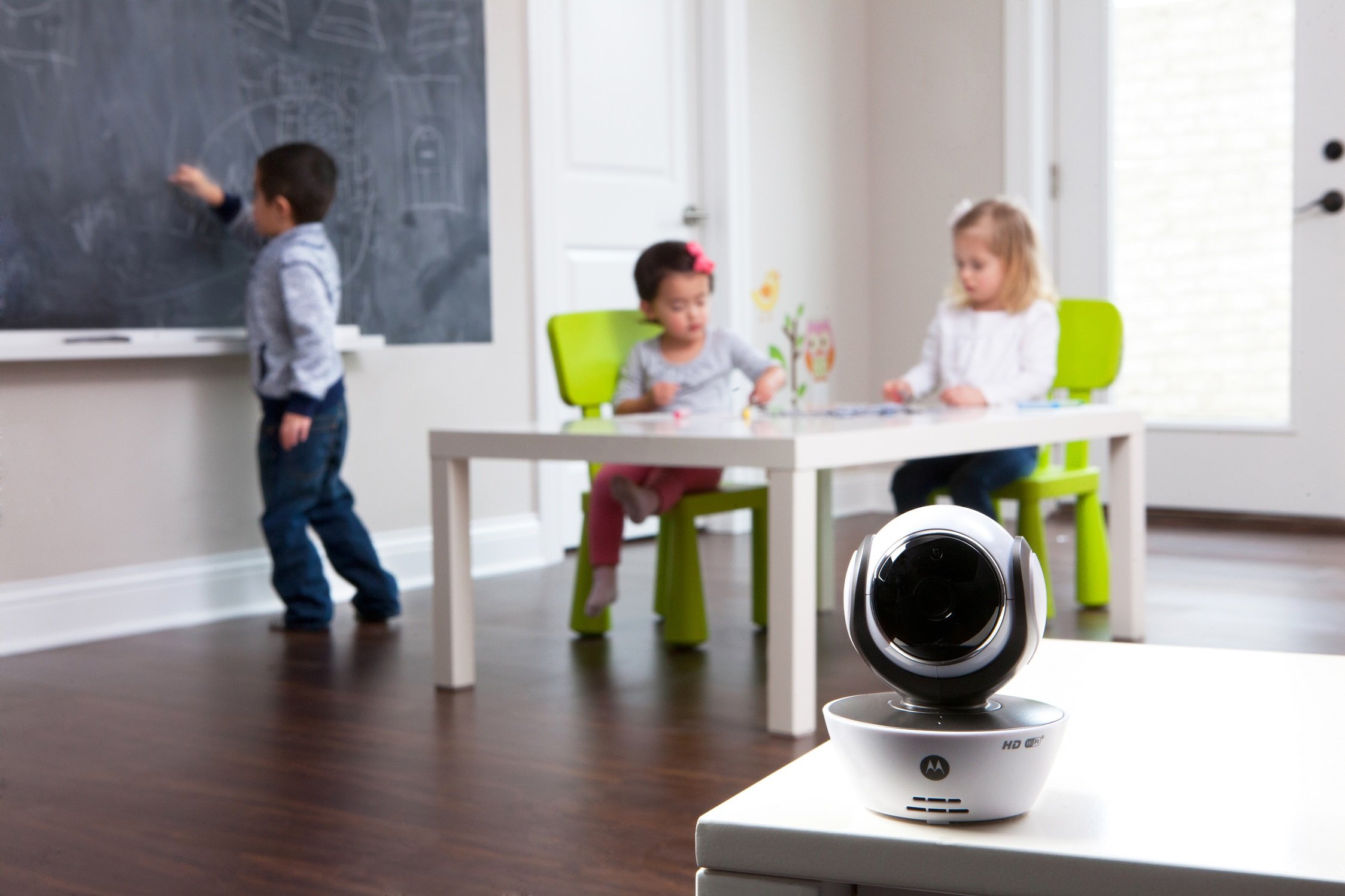 Motorola Babyphone Vidéo connecté Wi-Fi avec écran 4,3" - MBP854 Connect Blanc
