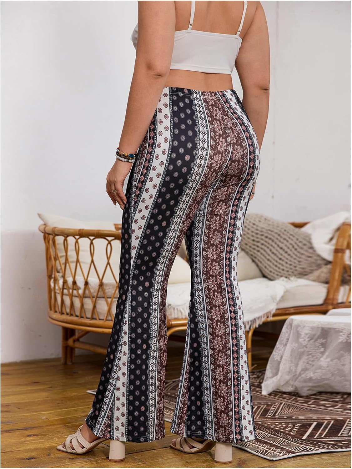WDIRARA Women's Plus Size Boho Floral Flare Pants Elastic Waist Bell Bottom Trousers - Image 2