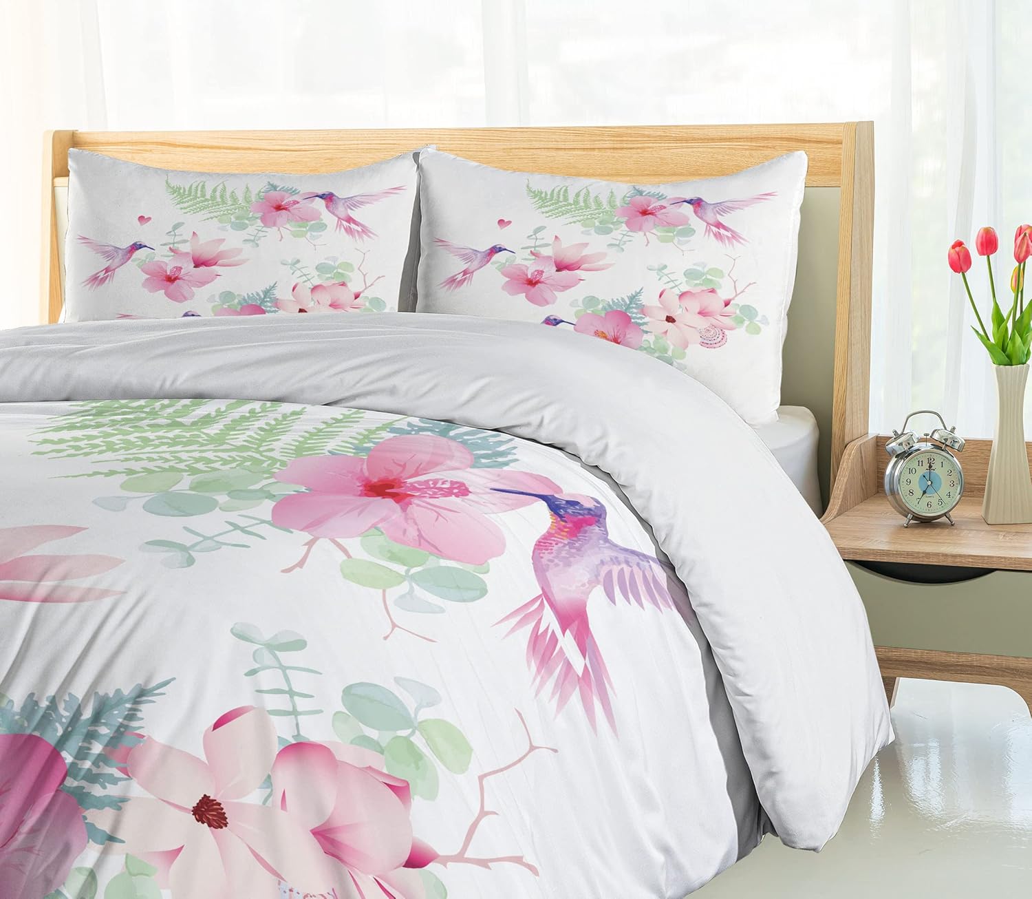 Ambesonne Hummingbirds Duvet Cover Set, Tropical Summer Flying Avian Animal Theme Wild Nature Theme, Decorative 2 Piece Bedding Set with 1 Pillow Sham, Twin Size, Pink Purple Twin Pink Purple