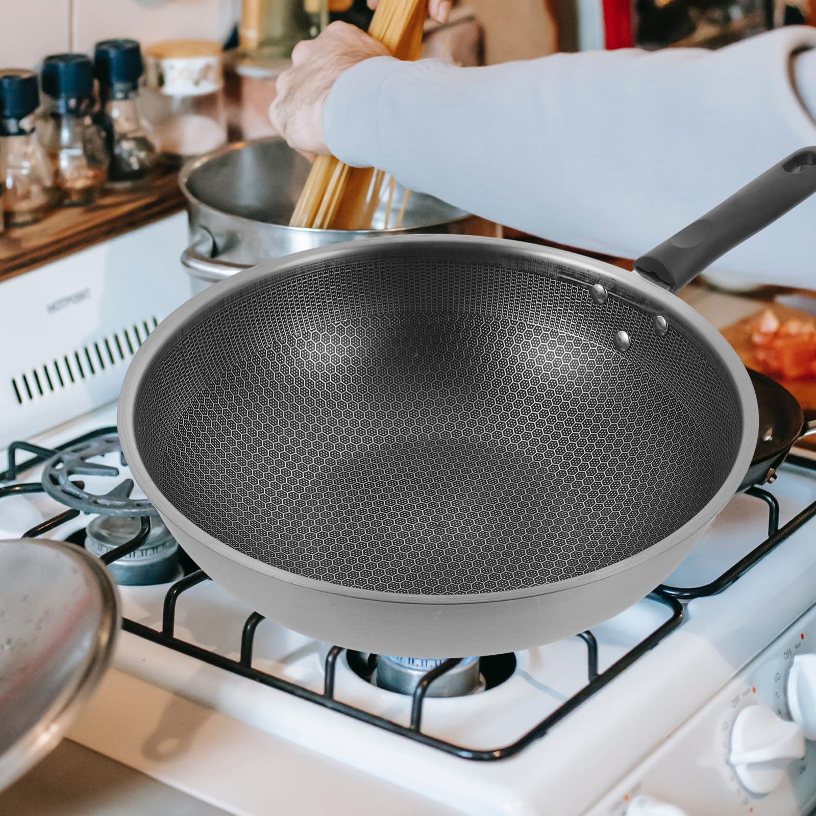 PACKOVE Padella Wok in Acciaio Inox con Rivestimento Antiaderente Nido d Ape Manico Ergonomico Antiscivolo per Cucina Facile e Resistente