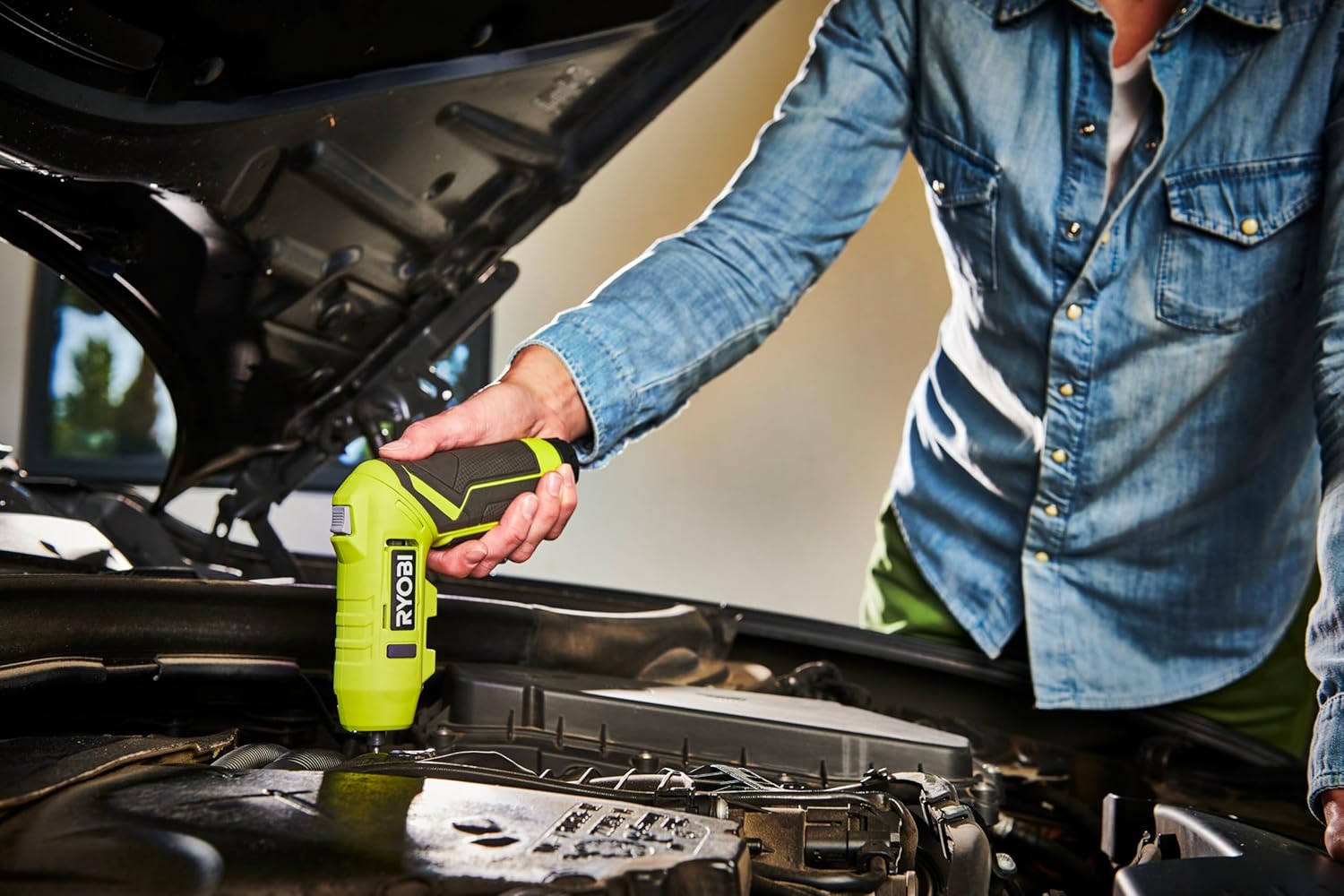Ryobi ONE+ Cordless Screwdriver with Swivel Handle 4V (1x 2.0Ah) - Image 5
