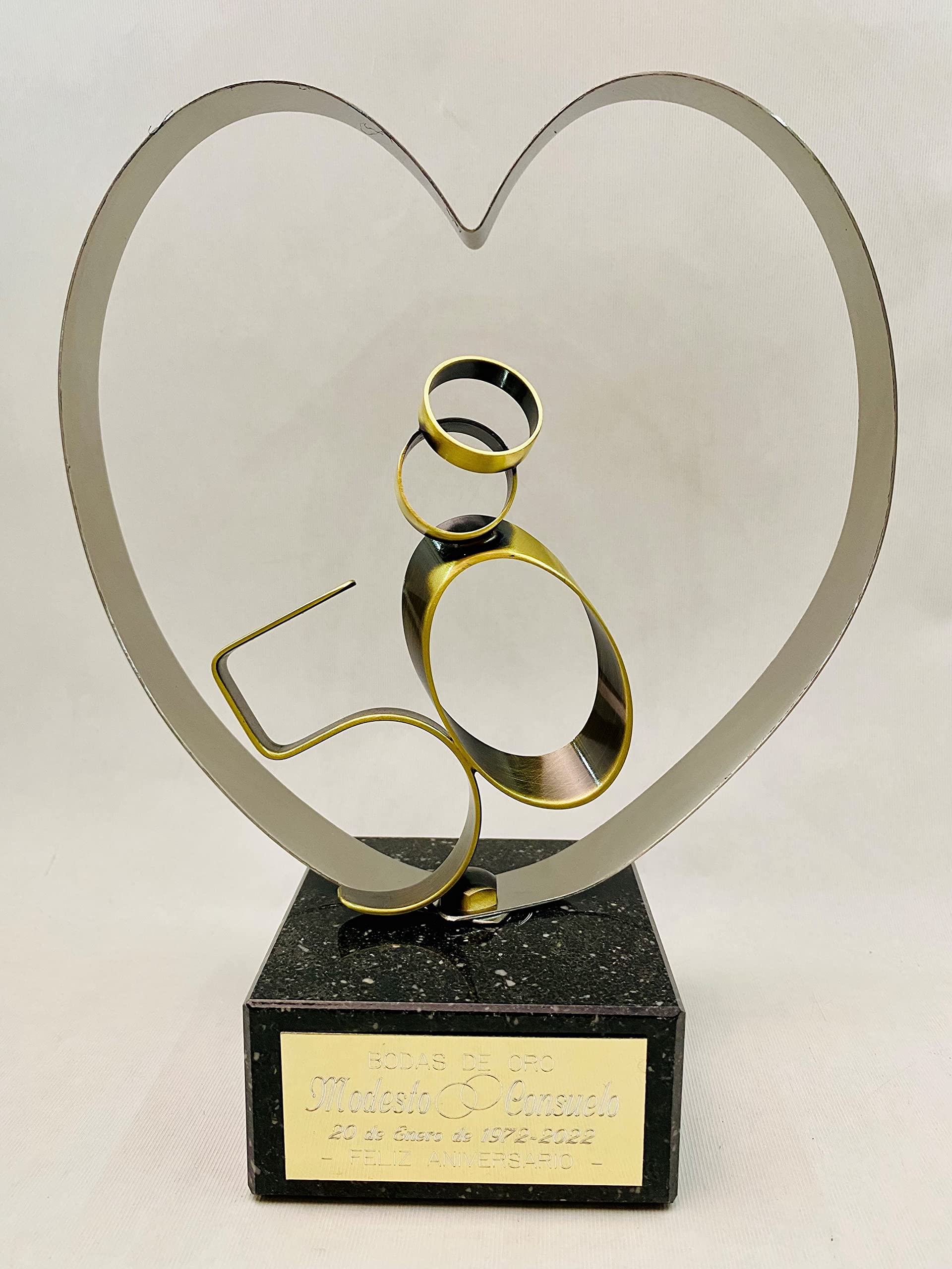 Genérico Regalo 50 Aniversario Personalizado Grande para Bodas de Oro corazón de Cobre y Zinc de 23cm Figura grabada
