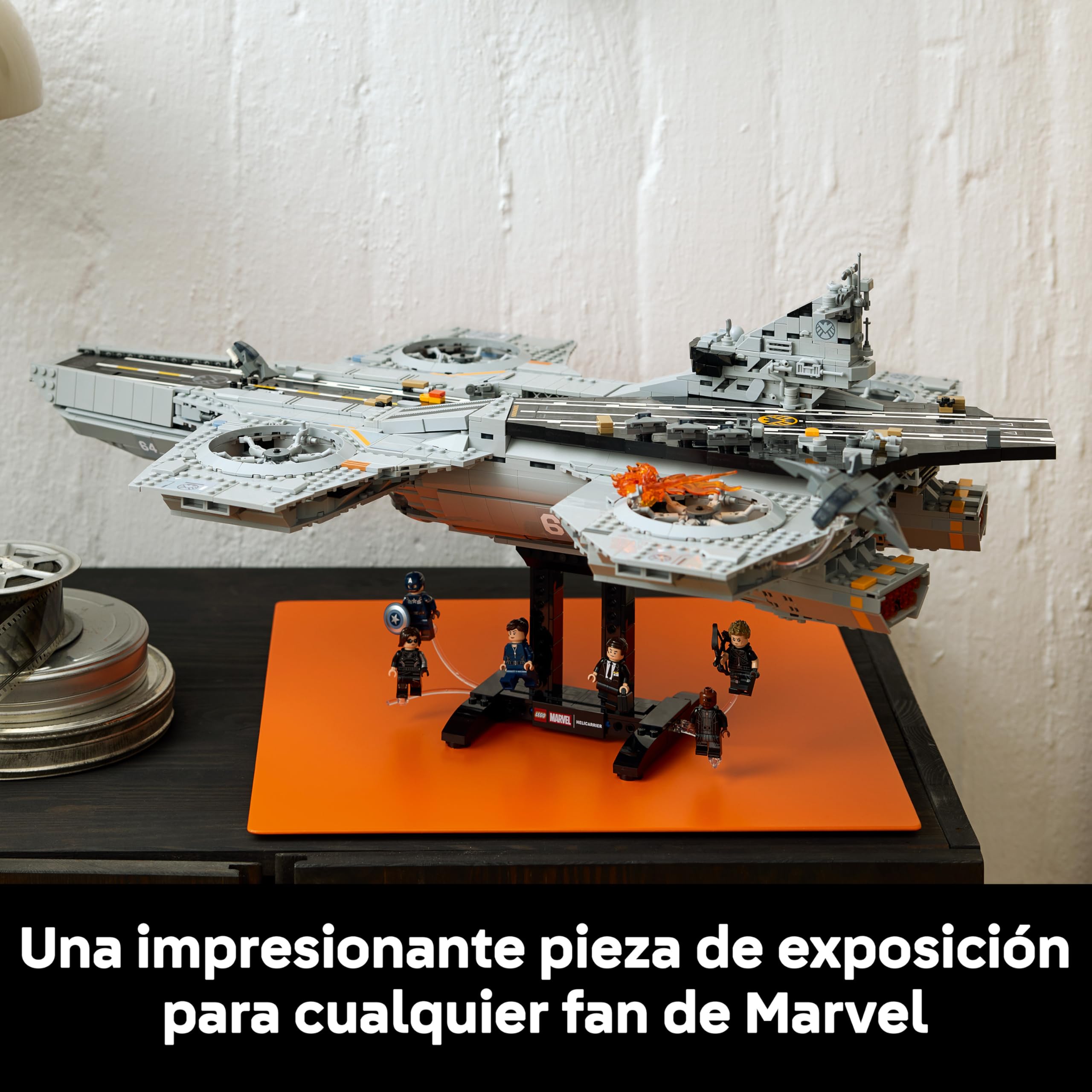 LEGO | Marvel Helitransporte de S.H.I.E.L.D. – Kit de Construcción para Adultos de Portaaviones – 6 Minifiguras inc. Capitán América y Nick Furia – Decoración para la Estantería - Idea de Regalo 76354