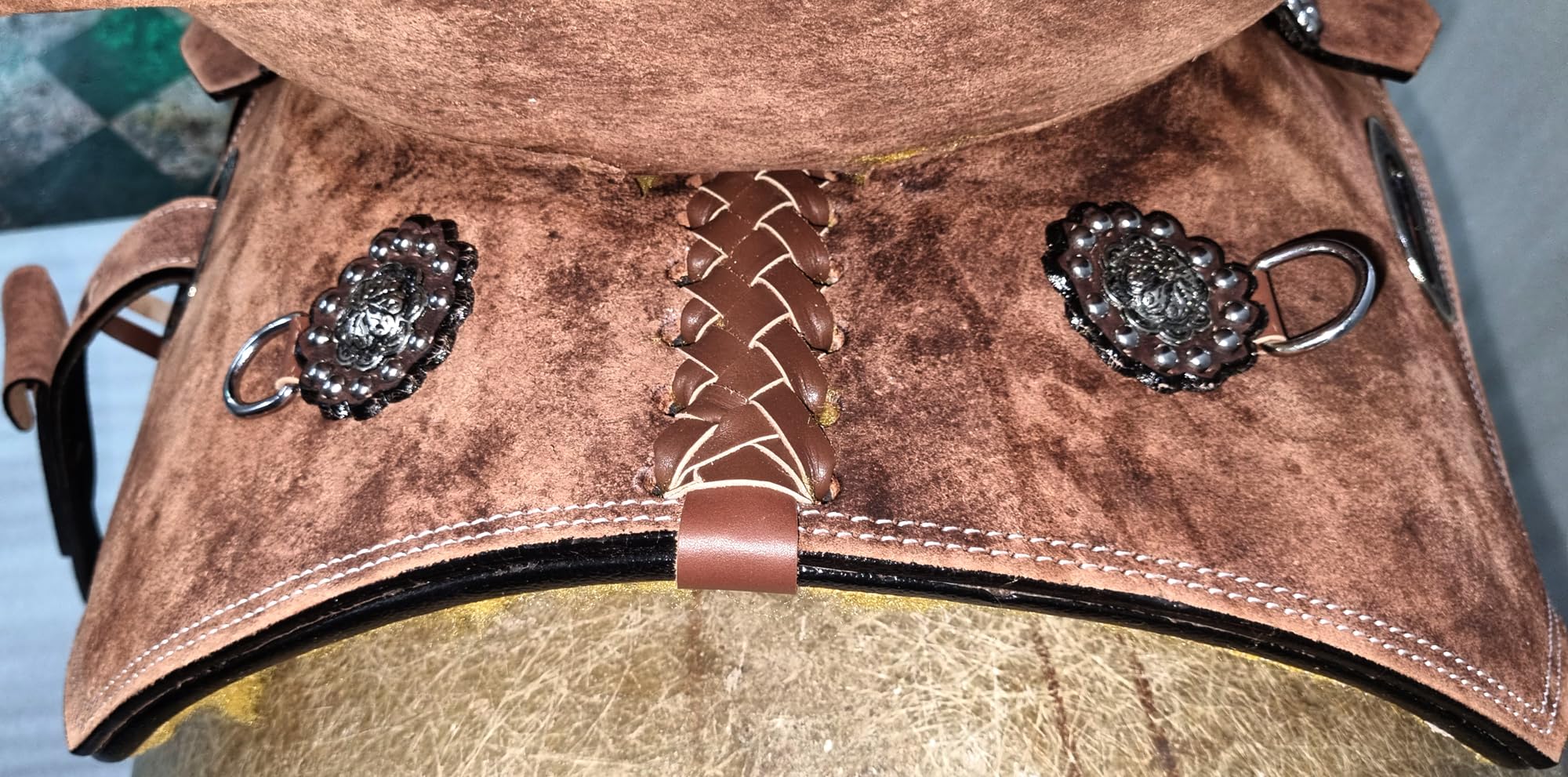 Western Youth Dzieci Dziecko Dorosły Barrel Horse Roughout Skórzane Siodło Zamszowe Siedzisko Buckstitch Design 25 cm do 45 cm ME-WLS-288