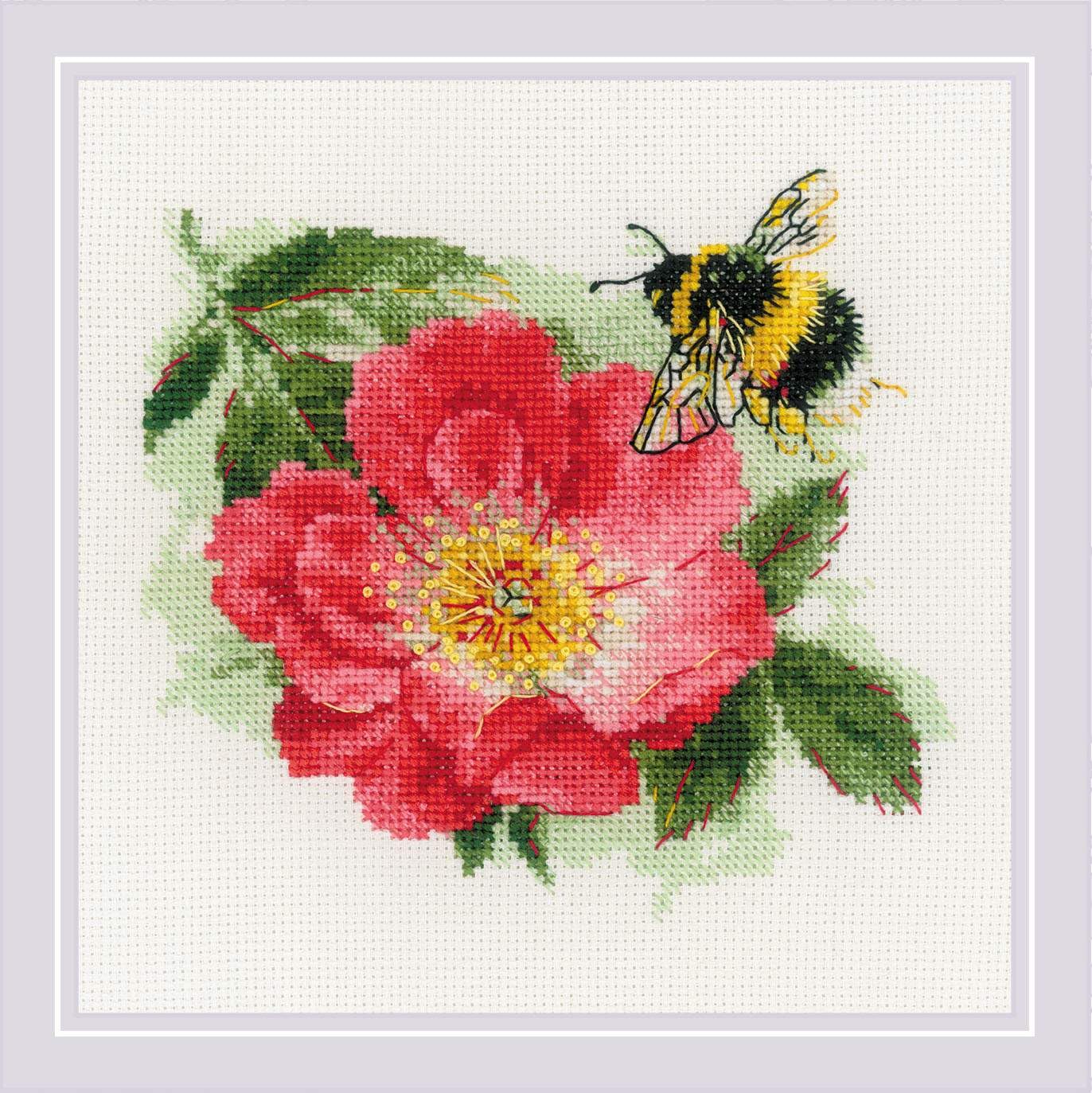 Riolis Red Counted Cross Stitch Kit 2210 Furry Bumblebee
