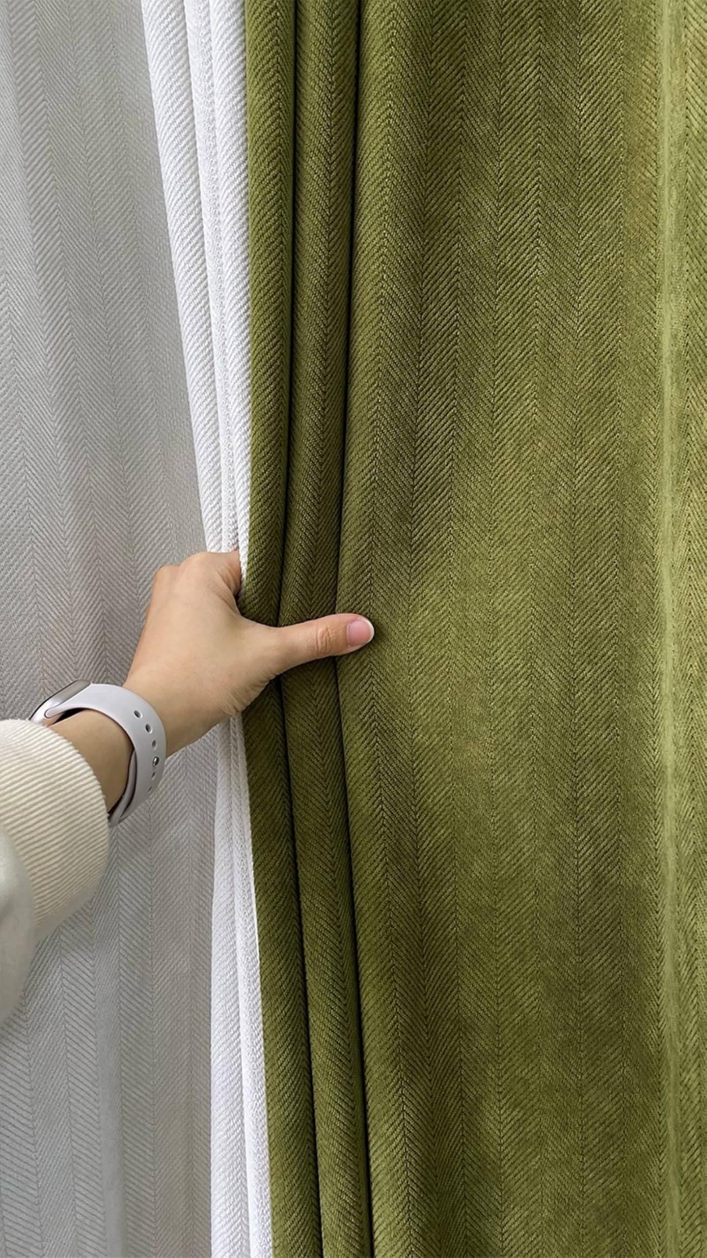 2 Panneaux Rideaux Occultant, Rideau Isolant Thermique Chenille à Oeillets Uni avec Texture À Rayures Ondulé Rideaux pour Chambre Salon Fenêtre Intérieurs Vert Olive, 96L x 160H cm