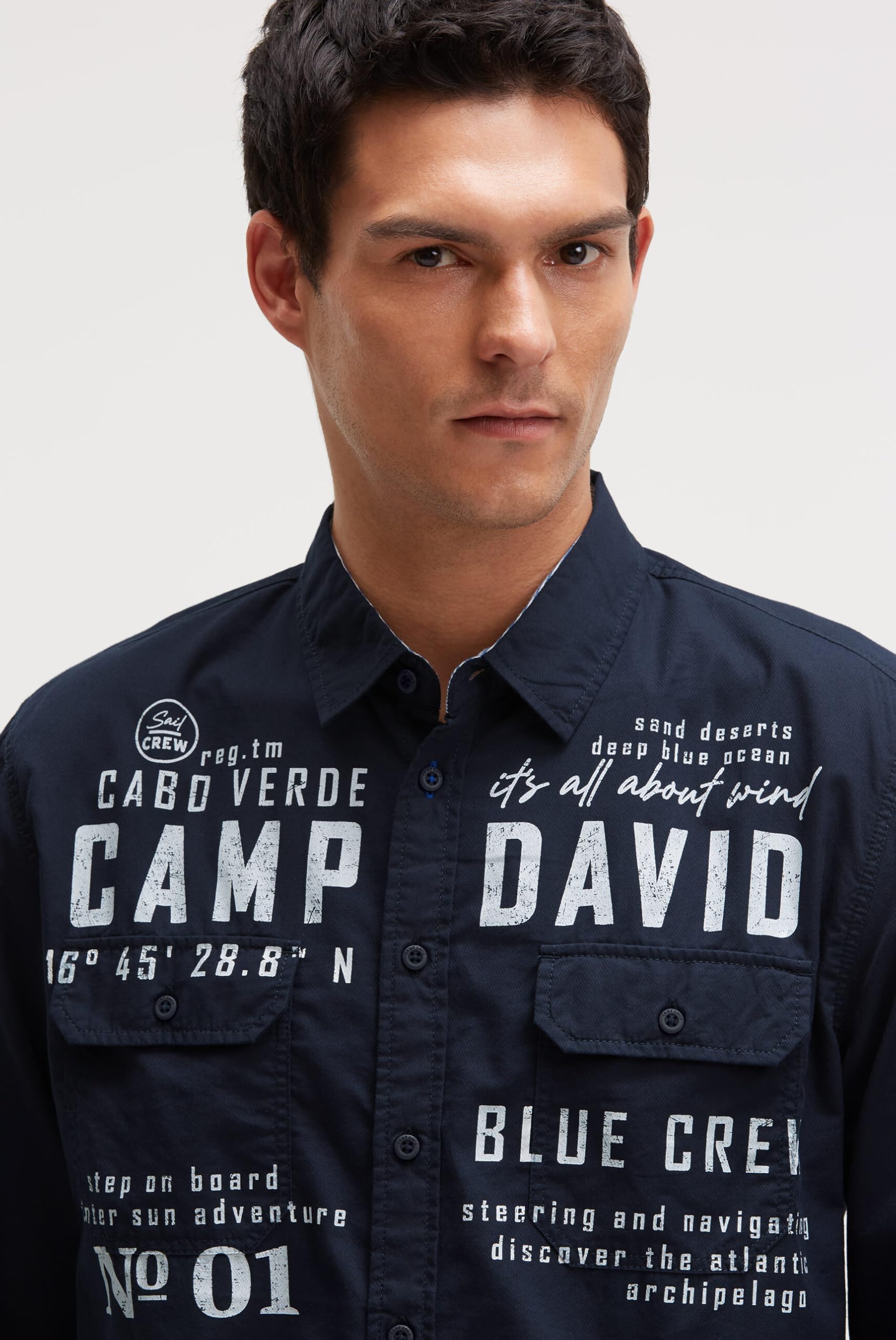 Camp David Herren Langarmhemd mit Klappentaschen und Prints