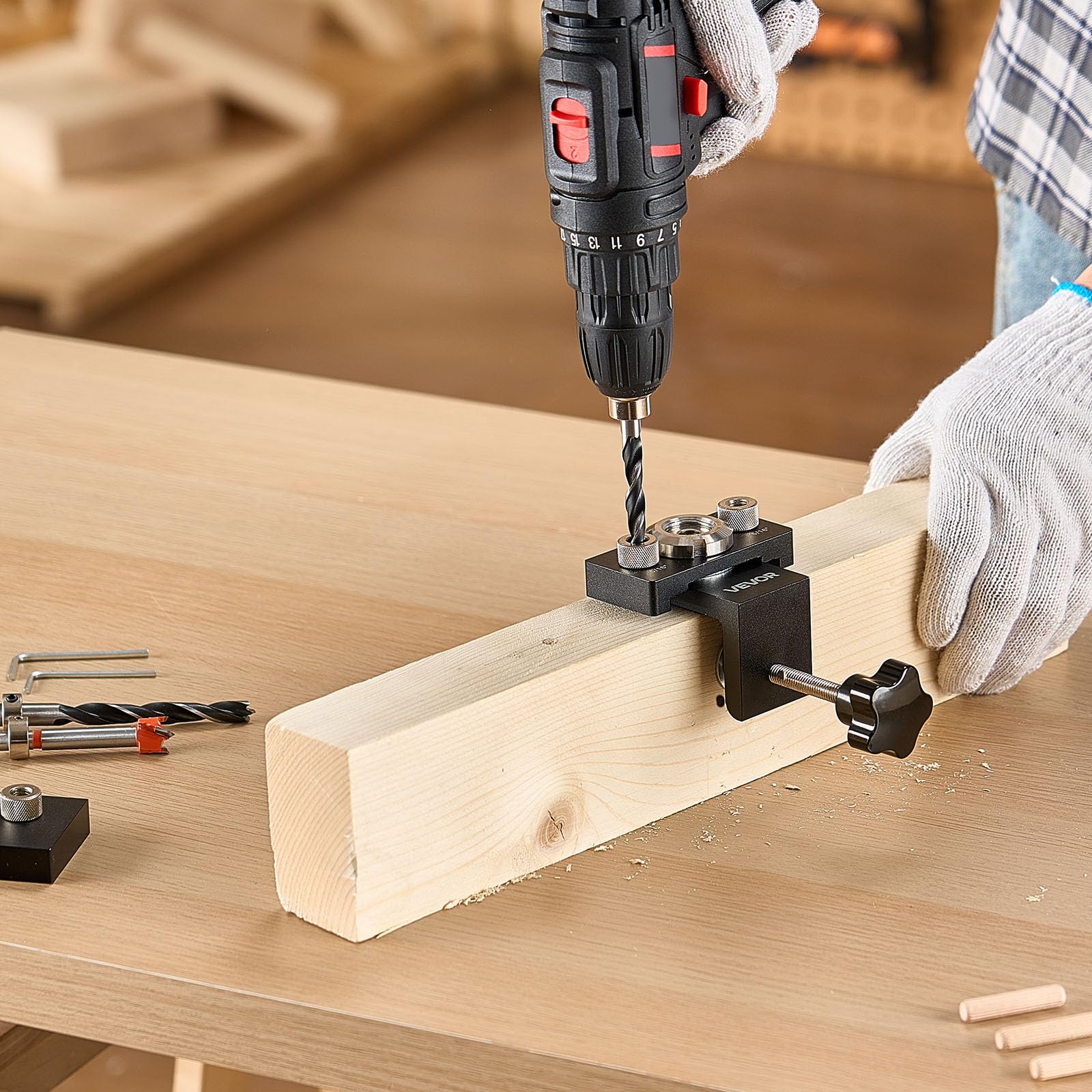 VEVOR Dübellehren-Set selbstzentrierende Dübelbohrlehre für gerade Löcher, Holzverbindungswerkzeug mit 3 Bohrergrößen 6,4/7,9/15 mm, Bohrschablone mit einstellbarer Breite für Holzbearbeitung