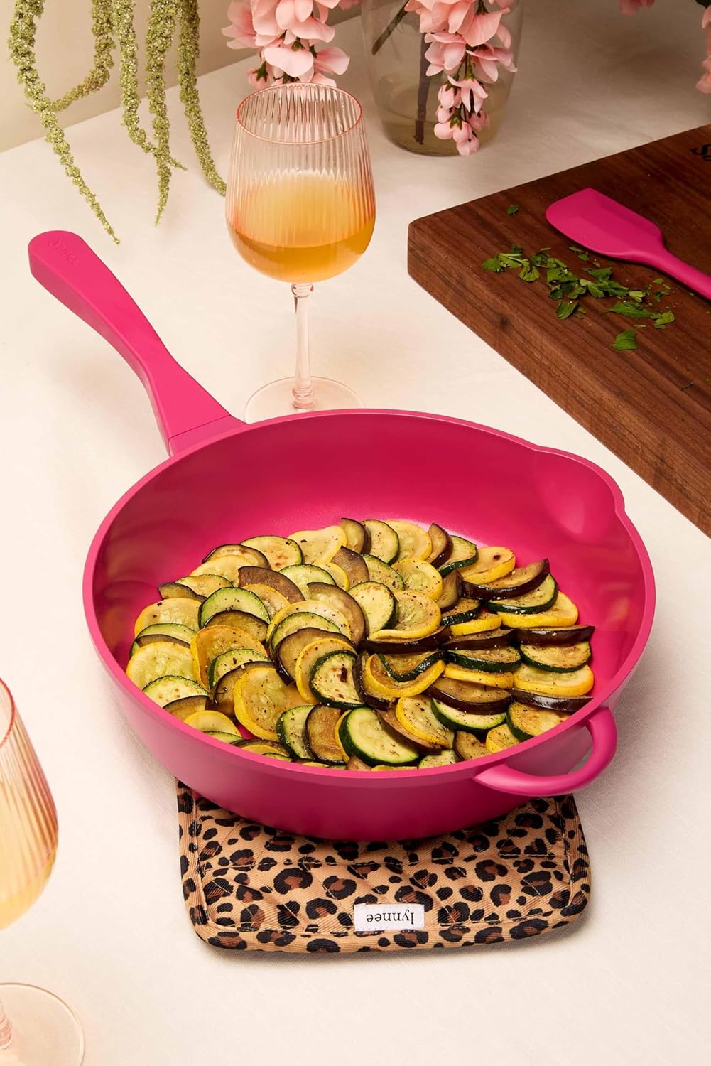 11-Inch Nonstick Fry Pan – Ceramic Coated, Aluminum Skillet, PFOA-Free, Easy Clean, Non-Toxic & Stylish Kitchen Cookware (Hot Pink)