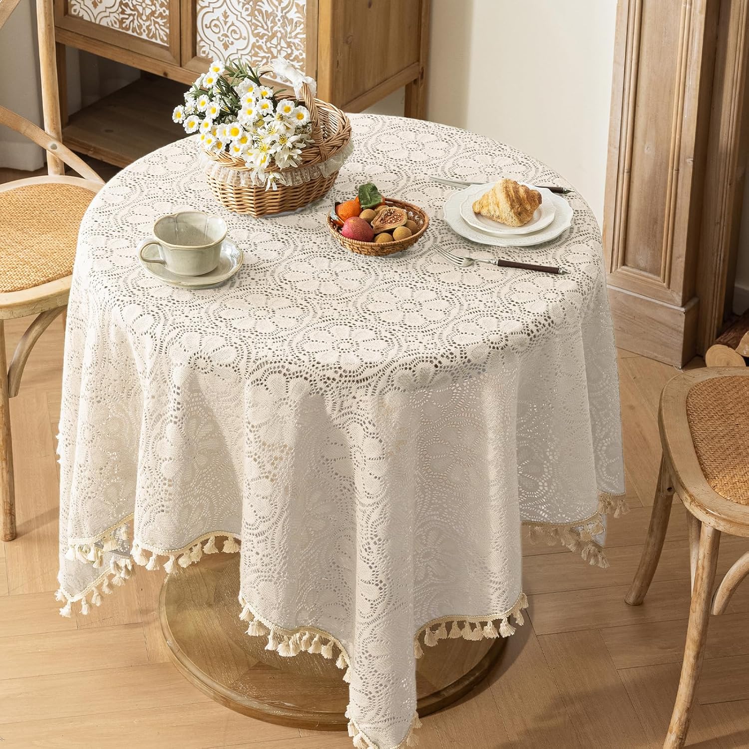 Boho Crochet Tablecloth Square 60 x 60 Inch Beige Farmhouse Handmade Embroidered Cotton Lace Table Cloth Rectangle with Tassels Vintage Floral Table Cover for Dining Party Buffet Wedding Decoration