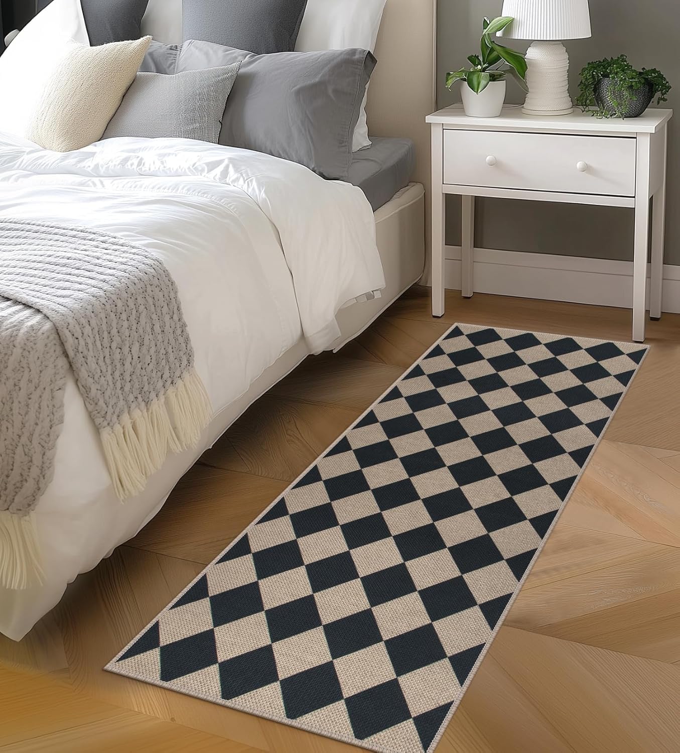 Black Checkered Runner Rug, Modern Washable Jute Rug for Hallway & Kitchen, Non-Slip Geometric Diamond Indoor/Outdoor Carpet, Porch Laundry Entryway Floor Mat (2'x3', Checkered)