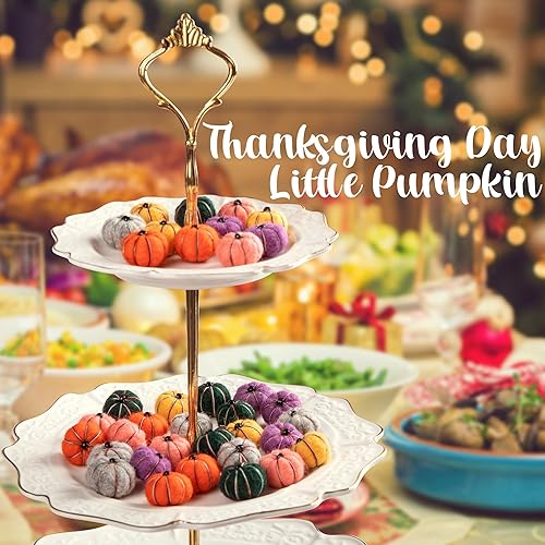 Miniatura 4 de Sfcddtlg 36 pompones de calabaza de fieltro pequeño de Halloween, 9 colores, mini calabazas de fieltro de lana hechas a mano para manualidades,