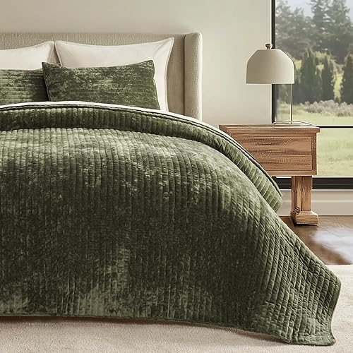 Miniatura 92 de EVERGRACE Velvet Quilt Set King Size, Luxurious Soft Striped Channel Bedding Set, Lightweight Velvet Comforter for All Season, Oversized Bedspread