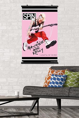 Miniatura 9 de Trends International SPIN Magazine - Póster de pared de Machine Gun Kelly 20, 22.375 x 34 pulgadas, versión premium sin marco