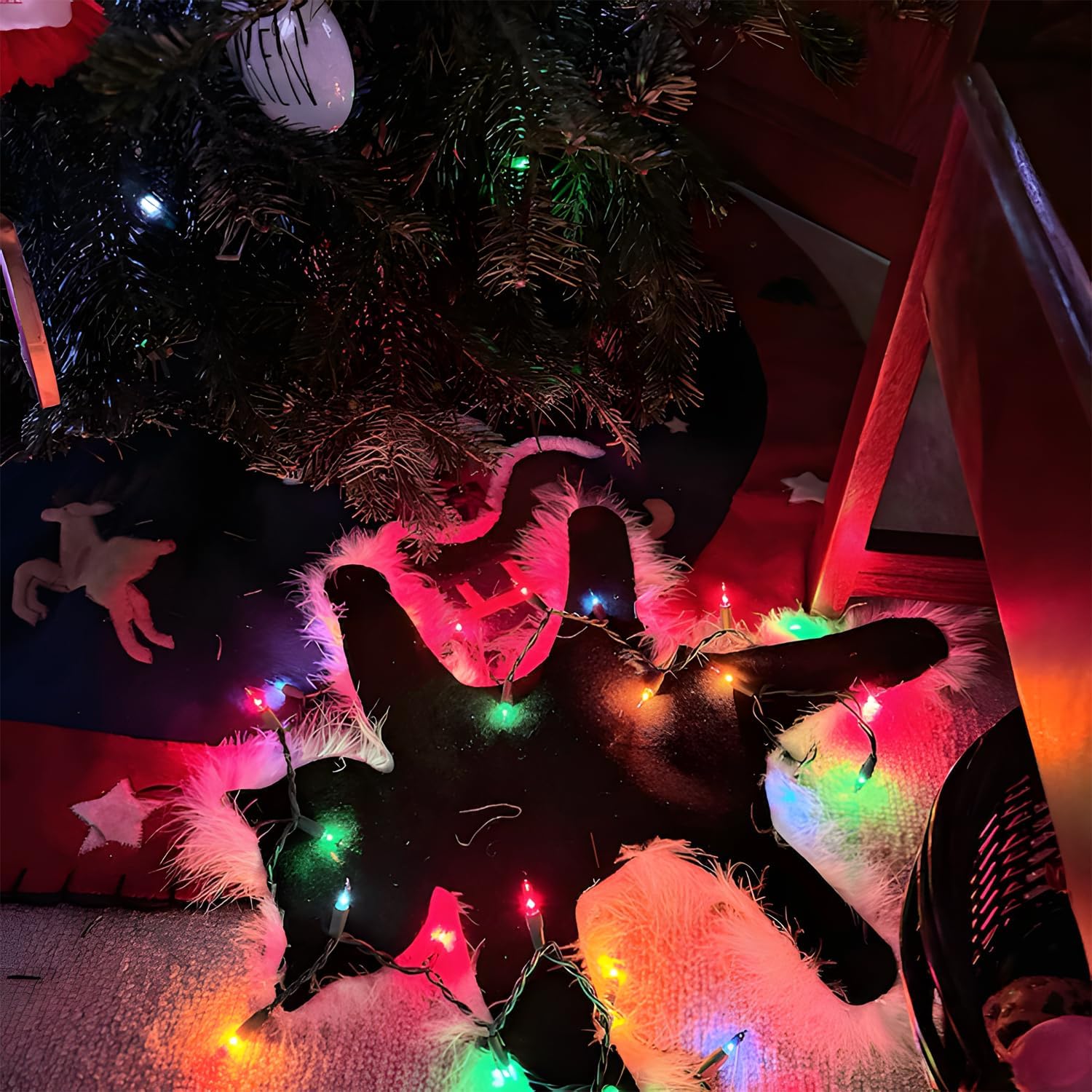 Light Up Fried Cat Rug, Aunt Bethany’s Fried Pussycat Rug Christmas Vacation, Funny Light Christmas Decoration Area Rug, Xmas Gift Fur Trimmed Cat Carpet (Warm Light)