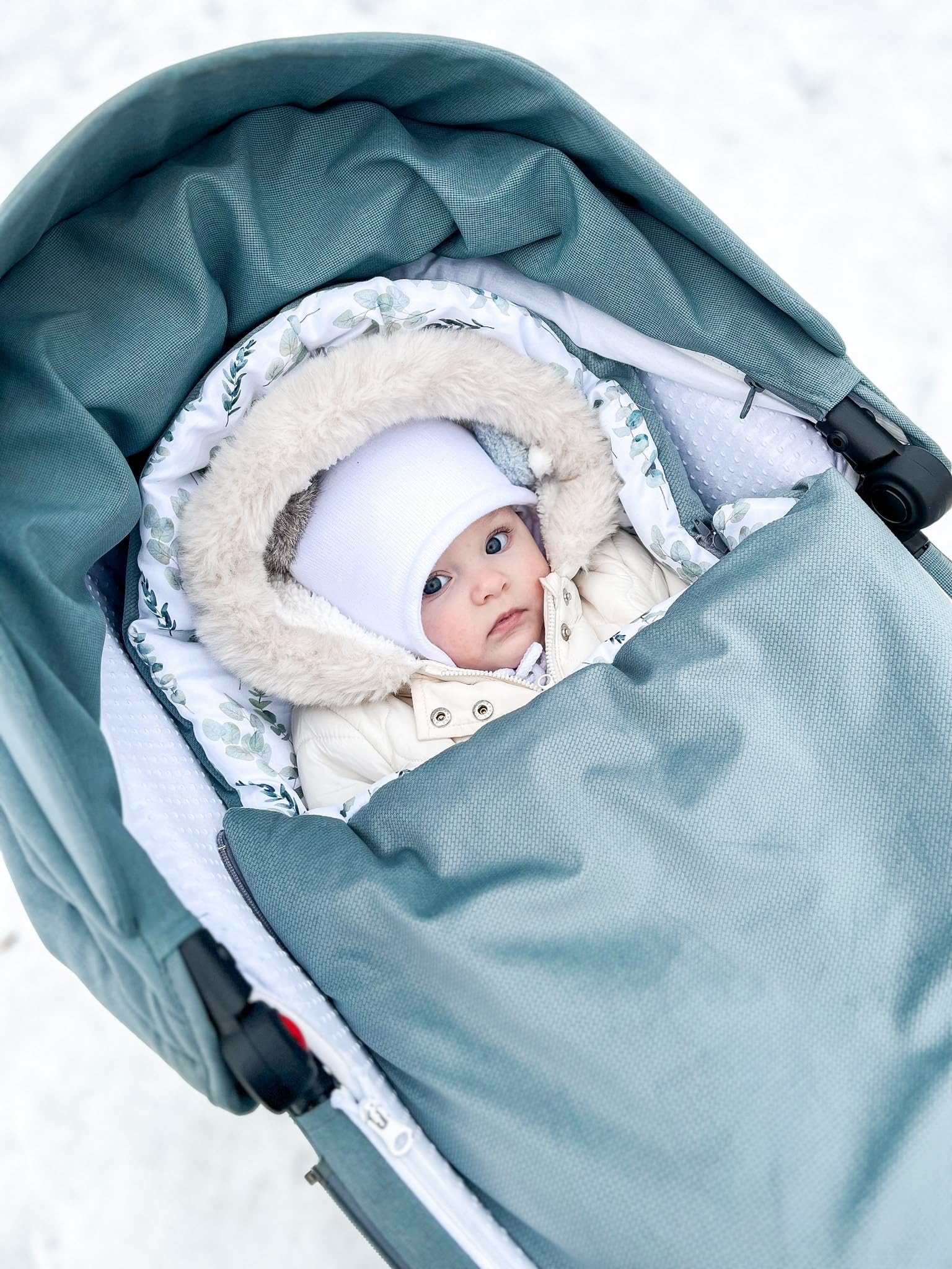 Fußsack für Babyschale Ganzjährig Boucle, Übergang Einschlagdecke universal 3-Punkt Eukalyptus