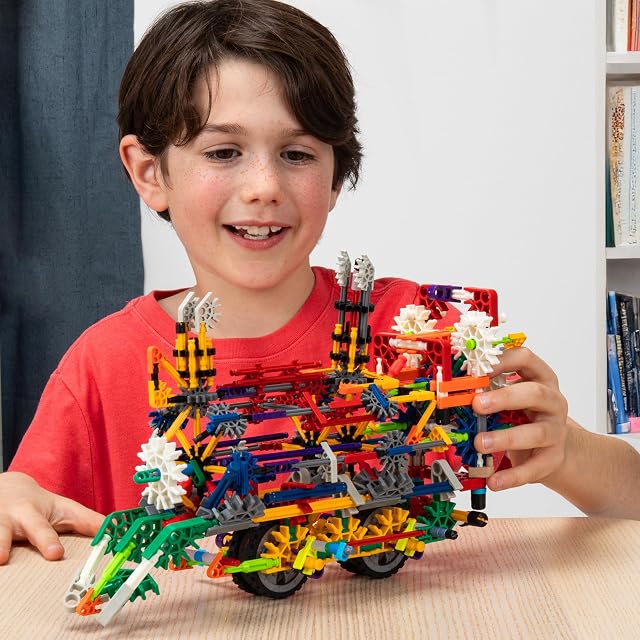 Foto 4 de 7 de Basic Fun K'NEX Deluxe - Construye 80 Modelos con 408 Piezas y Bolsa de Almacenamiento