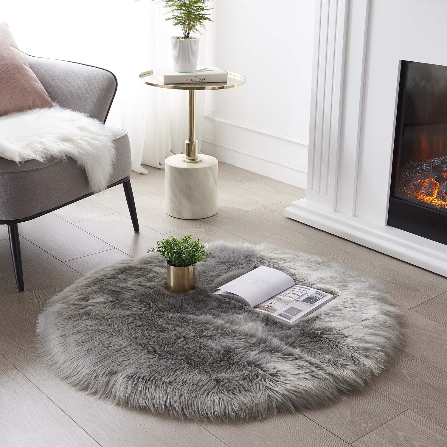 SERISSA Ultra Soft Round Faux Sheepskin Fur Area Rug Grey Circular Shaggy Rug Round Fluffy Area Rugs Plush Circle Floor Carpet for Bedroom Living Room Floor Decor, 0.9m Diameter (Light Grey)