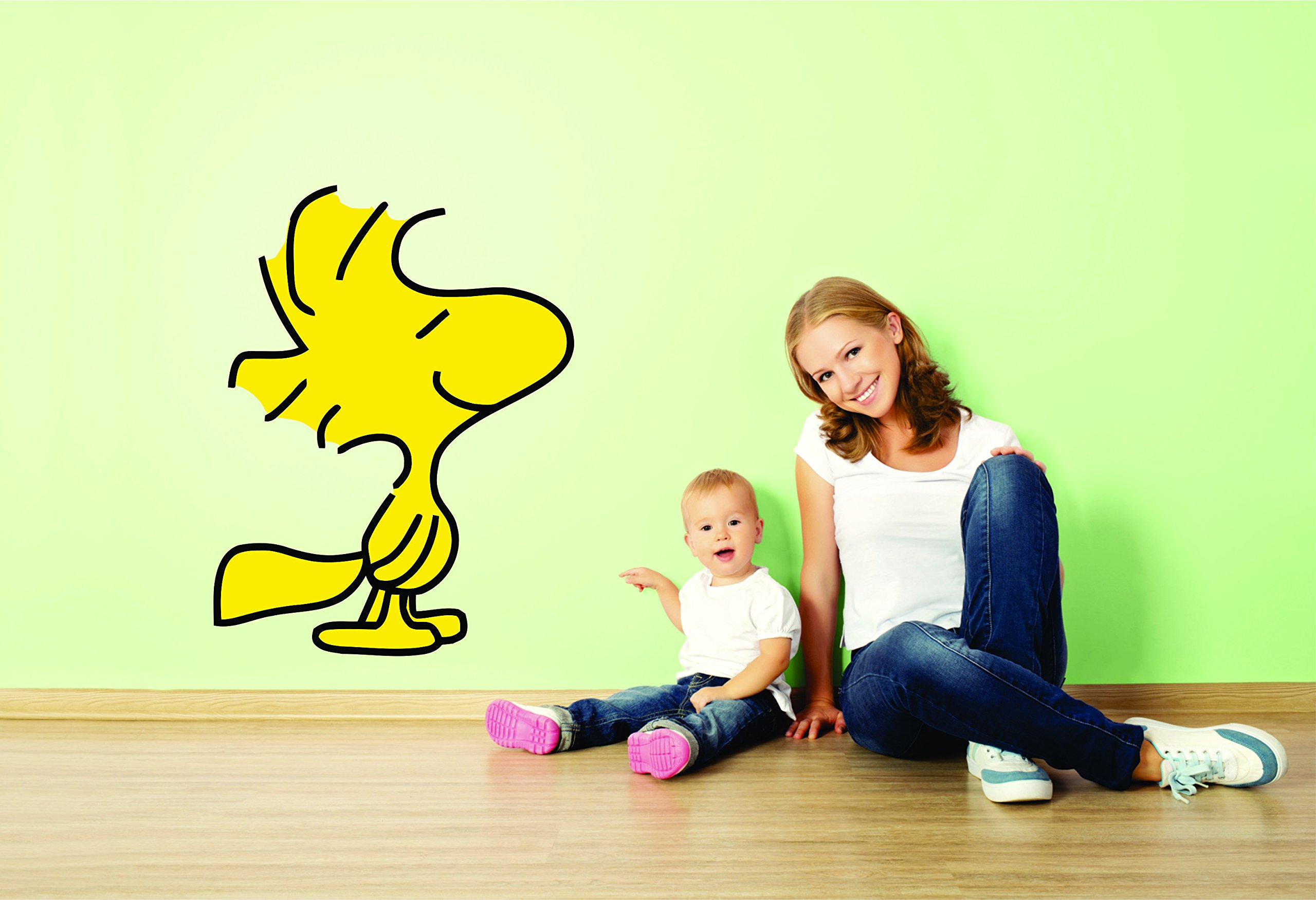 Charlie Brown and Snoopy Wall Vinyl Art Decal/Peanuts Cartoon Kids Bedroom Stickers Decals/Childs TV Characters/Patty Shermy Snoopy Violet Gray Linus Van Pelt/Yellow Friend Size 15X20inch