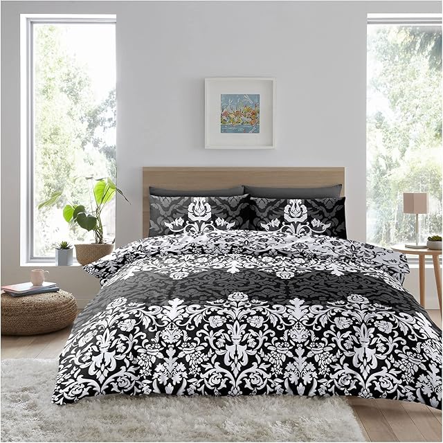 Lions Damask Black Bedding Set - 4 Piece King Size Bed Duvet Cover with Pillowcase Fitted Sheet, Soft Reversible Quilt Covers, Reversible Poly Cotton(1 Duvet Cover, 2 Pillow Case, 1 Bed Sheet)