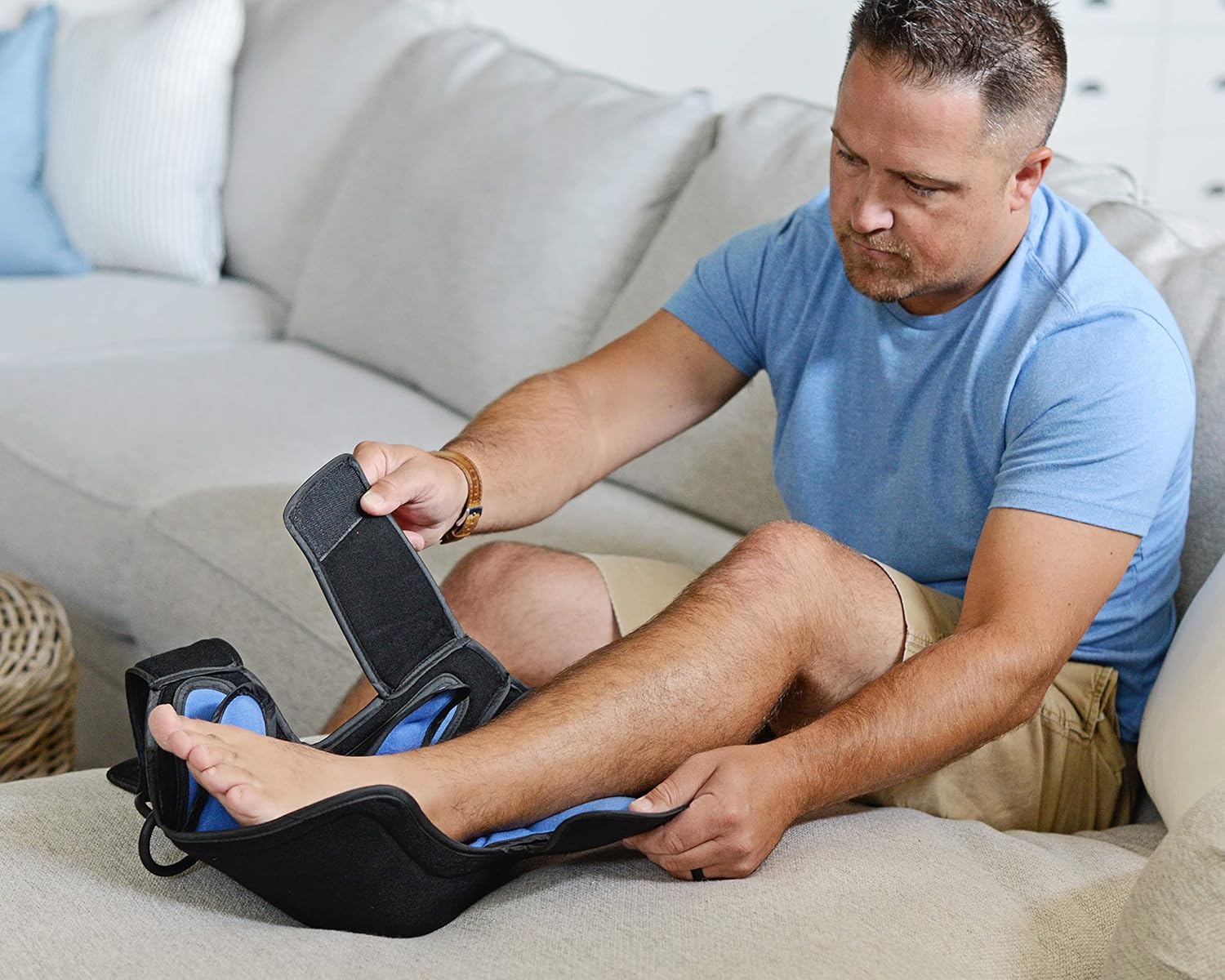 Ice It!® Pump Cold & Compression Therapy Wrap for Feet & Ankles - Air Pump for Pain Relief, Long-Lasting, Reusable Gel Pack for Pain Relief and Recovery Following Surgery or Injury