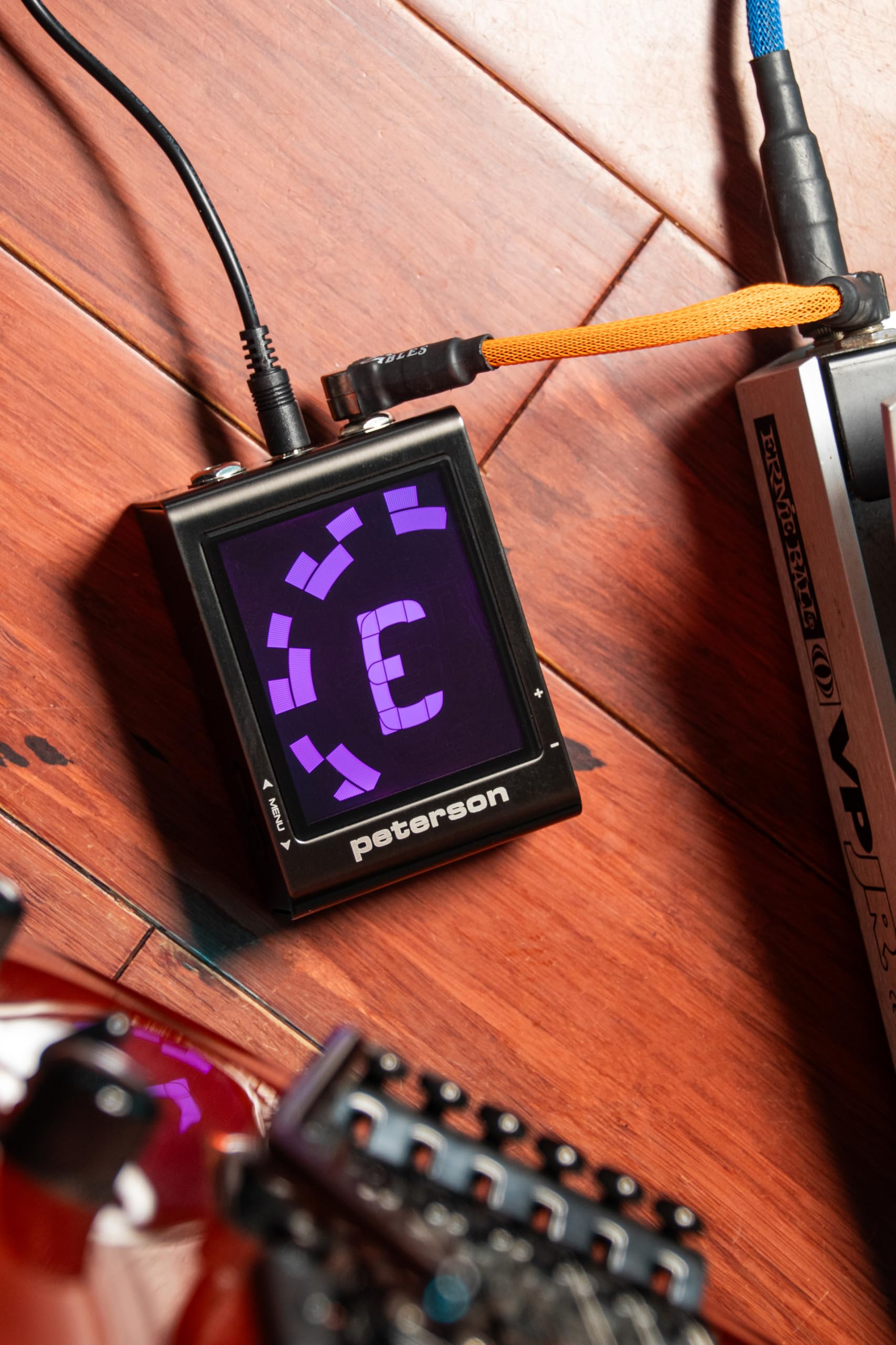 Peterson Afinadores estroboscópicos | StroboVUE - Sintonizador estroboscópico para guitarra y bajo