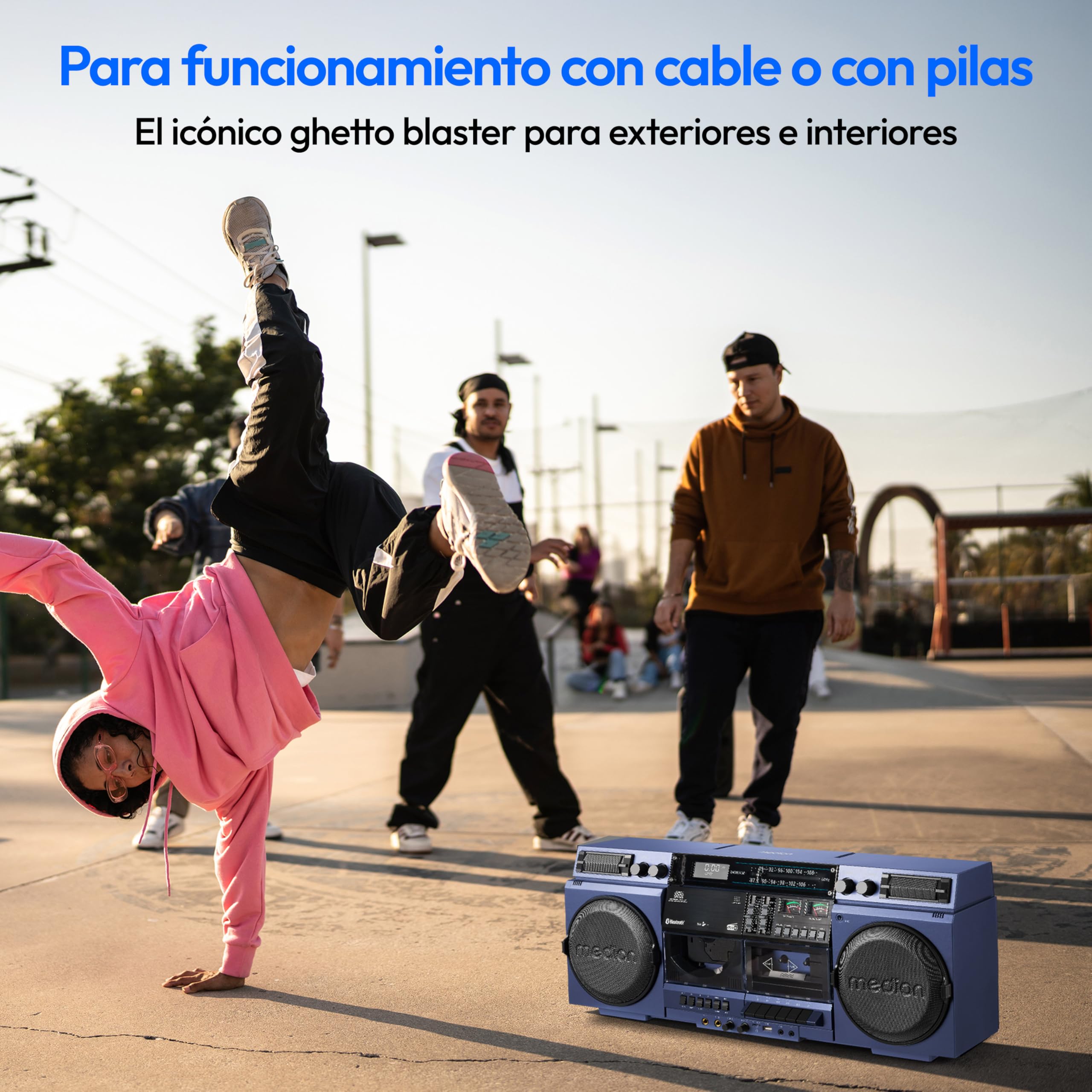 MEDION P66538 Reproductor de Casete (Retro Ghettoblaster con Reproductor de CD, años 80, Grande, USB, SD, CD, Casete MC, Antena telescópica de Radio Dab+, Bluetooth, pletina de Casete