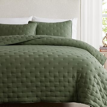 WDCOZY Olive Green Cloud King Size Quilt Set, Tan Lightweight Farmhouse Bedspread, Rustic Country Coverlet, Taupe Camel Soft Bedding, Thin Comforter for All Season - 3 Pieces, 104x90 inches