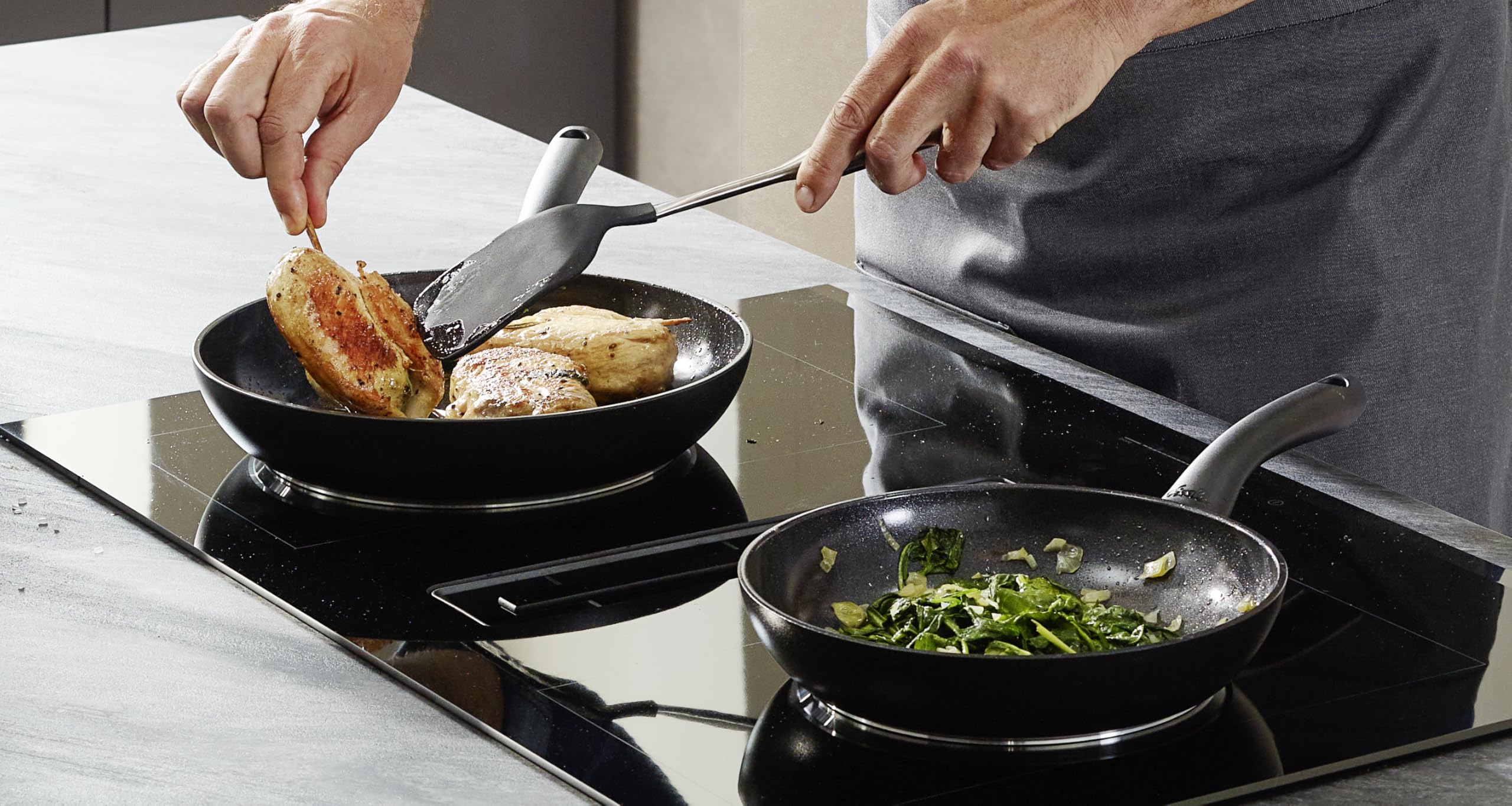 Fissler Essential Black/Padella rivestita in alluminio (20 cm) rivestita in ceramica, padella prodotta senza PFAS/PTFE, a induzione, made in Germany