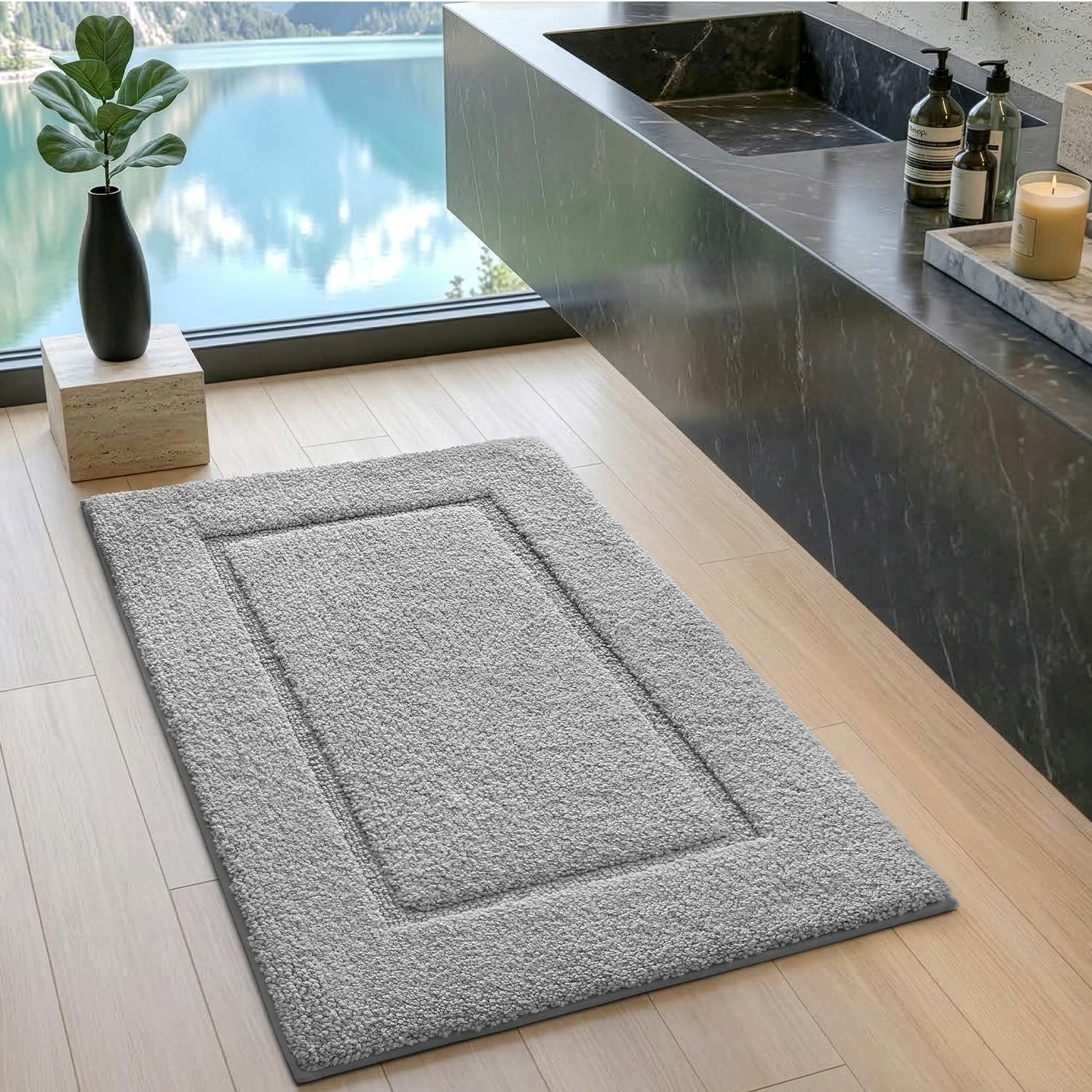 DEXI Tapis de salle de bain ultra absorbant, doux, lavable en machine, antidérapant, pour sol de salle de bain, baignoire, salle de douche, 91,4 x 61 cm, gris clair