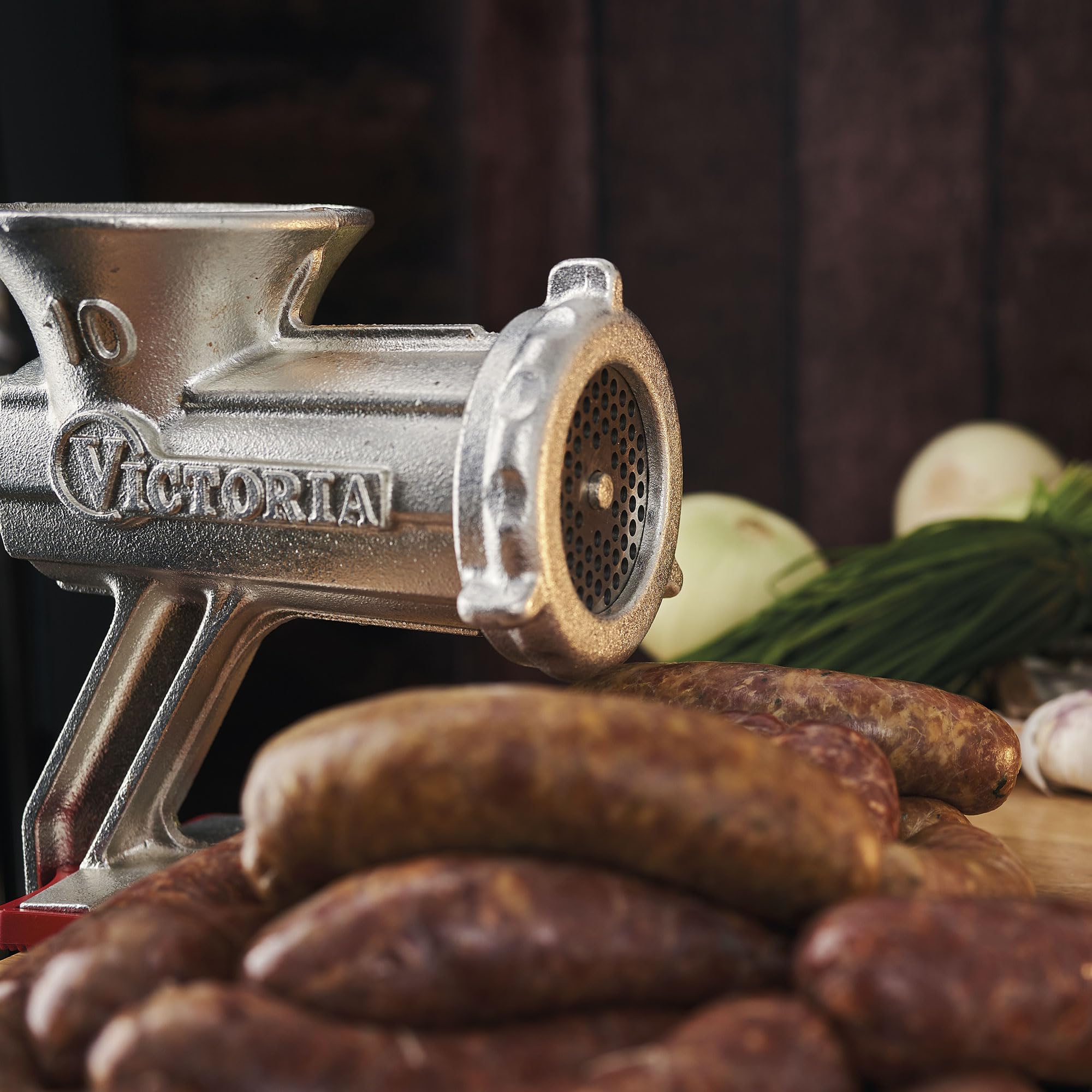 Victoria Picadora Trituradora de Carne Manual, Embutidora Salchichas, Chorizo, Máquina para Picar Carne para Embutidos, Hierro Fundido, Número 10, Meat Grinder con Abrazadera para Mesa