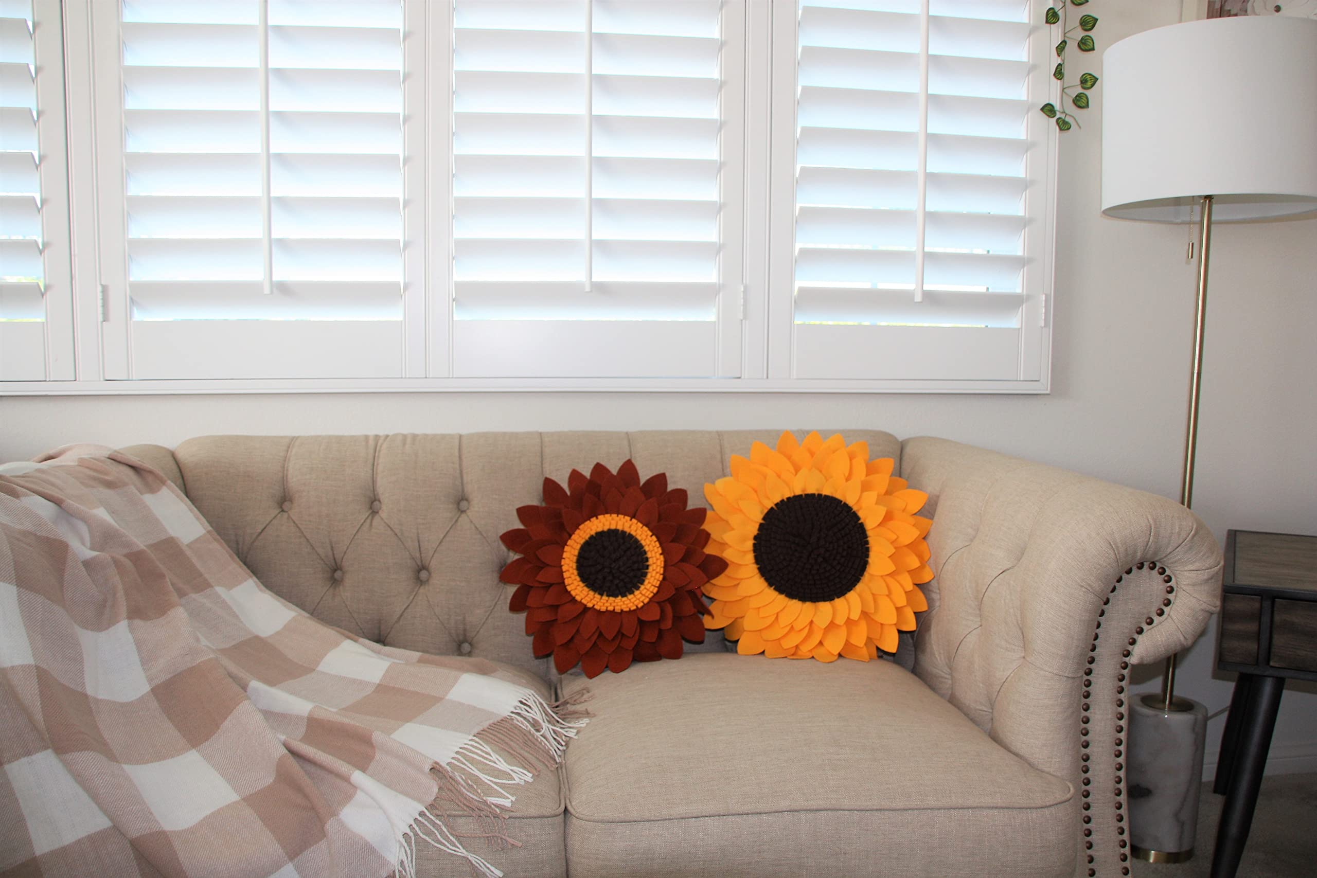Almohada de flores – Almohadas decorativas de girasol – Almohada redonda de margaritas de flores 3D – Almohada redonda con acento de girasol – Decoración de almohada en forma de flor para el hogar