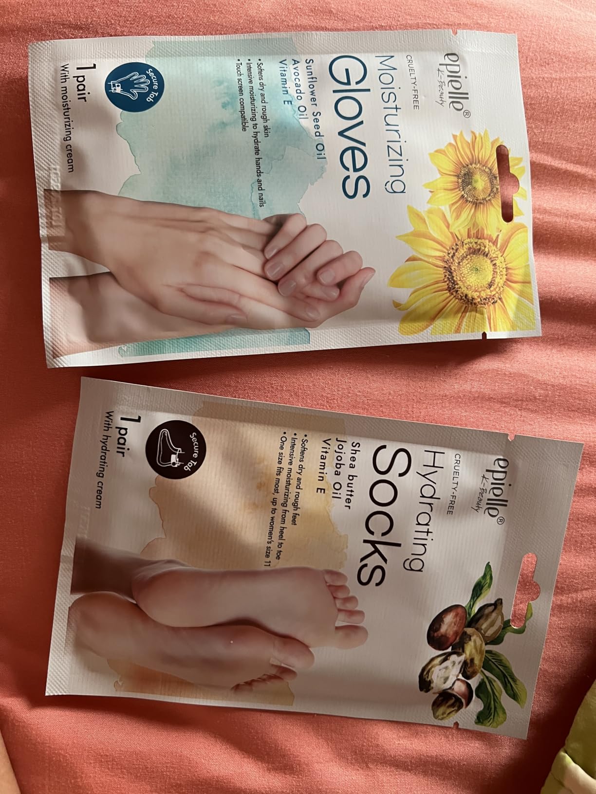 Epielle Hydrating Hand & Foot Masks, Relieve and Soften Dry, Overworked Skin, Self Care , Spa Kit, 6 Moisturizing Gloves & 6 Moisturizing Socks