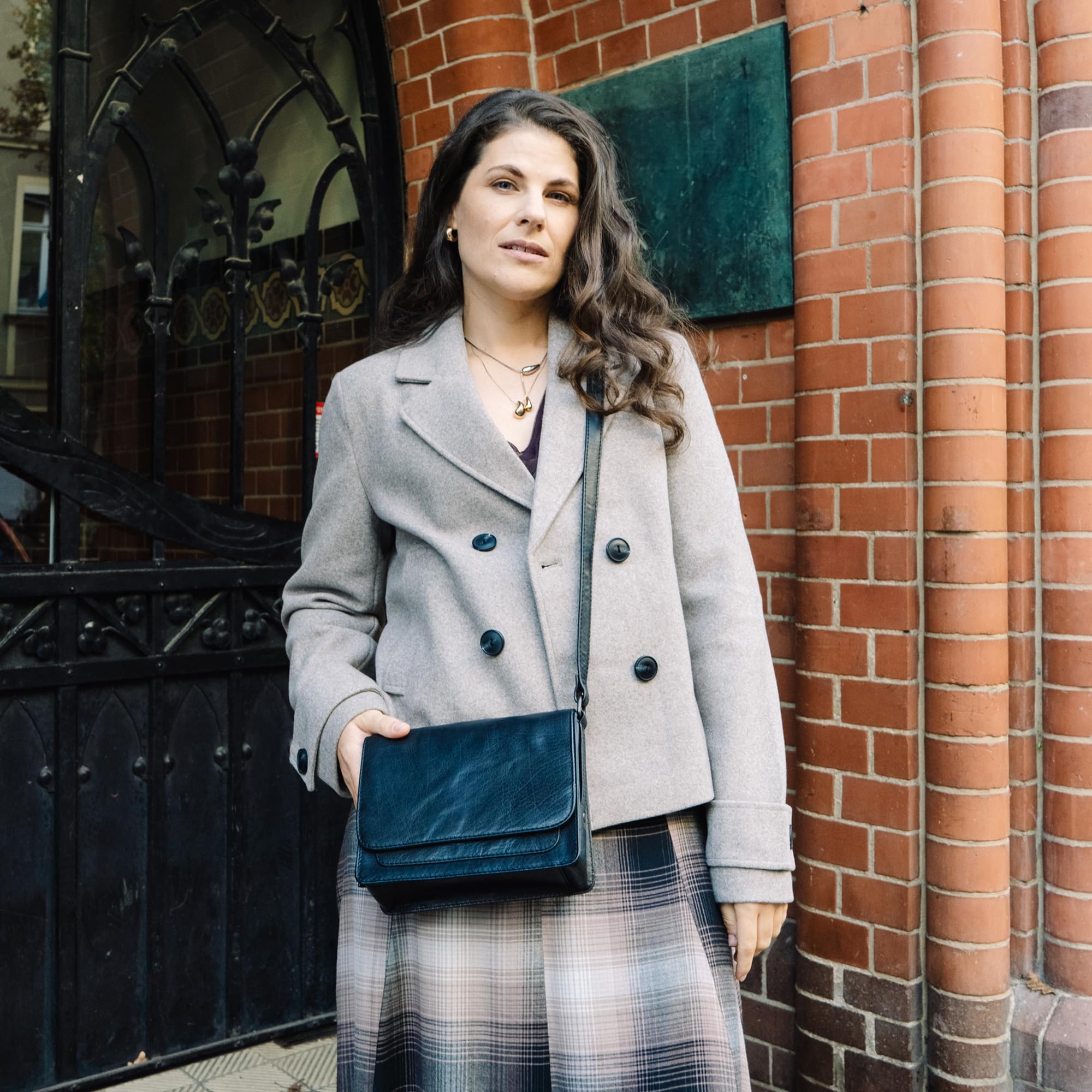 Berliner Bags Handtasche Maria Premium aus Leder für Damen - Schwarz