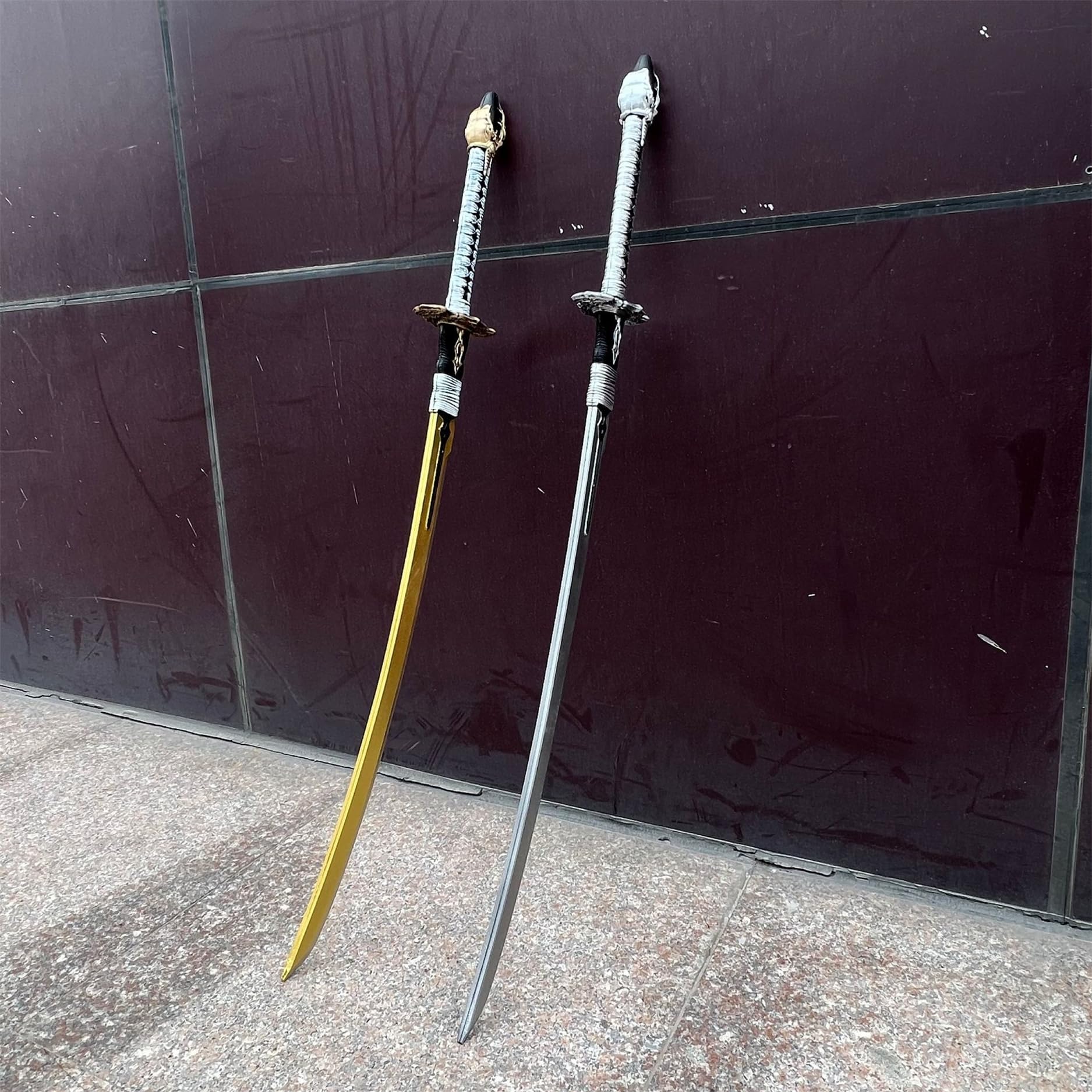 ニーア オートマタ 白の約定 2B 金属製 模造刀 コスプレ ニーア オートマタ 白の約定 2B 金属製 模造刀 西洋剣 コスプレ ニーア