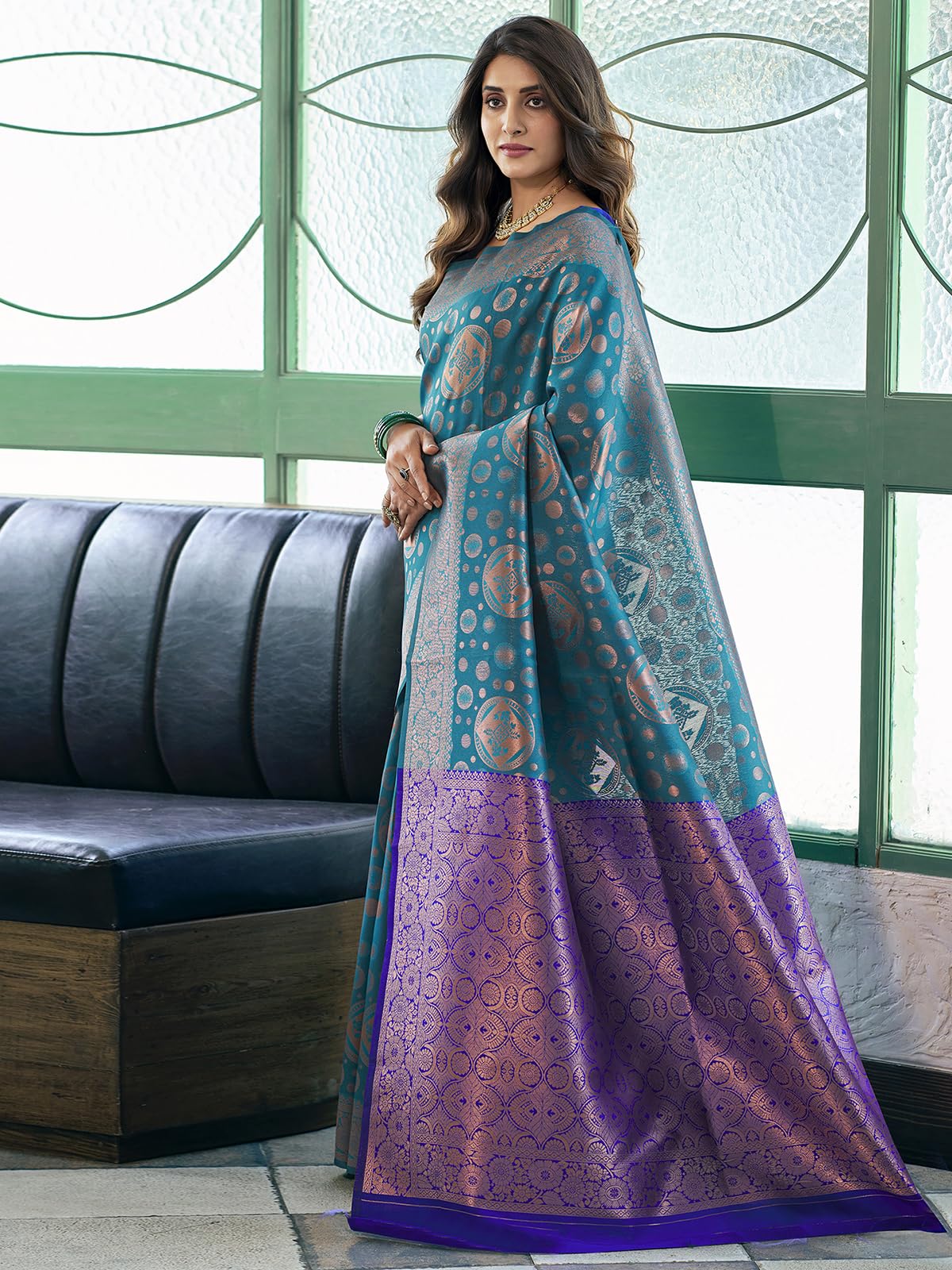 Satrani Women's Jacquard Work Kanjivaram Silk Blend Saree With Unstitched Blouse Piece (3732S139N_Blue & Dark Blue)