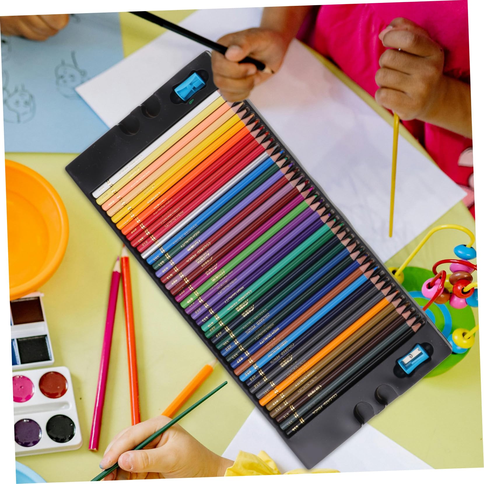 120 pièces Crayons de Couleur Huileux Couleurs Ensemble de Crayons Artistiques pour Adultes et Garçon Fille Boîte Transparente Facile à Utiliser et Durables pour Dessin et