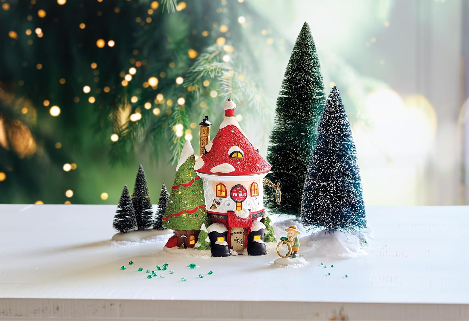 Department 56 North Pole Village Blingtastic Jewelers Limited Edition Lit Building, 7.72 Inch, Multicolor