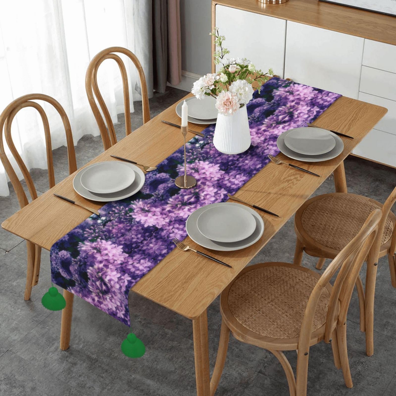 Chemin de table de Noël violet de 152,4 cm aux pompons traditionnels
