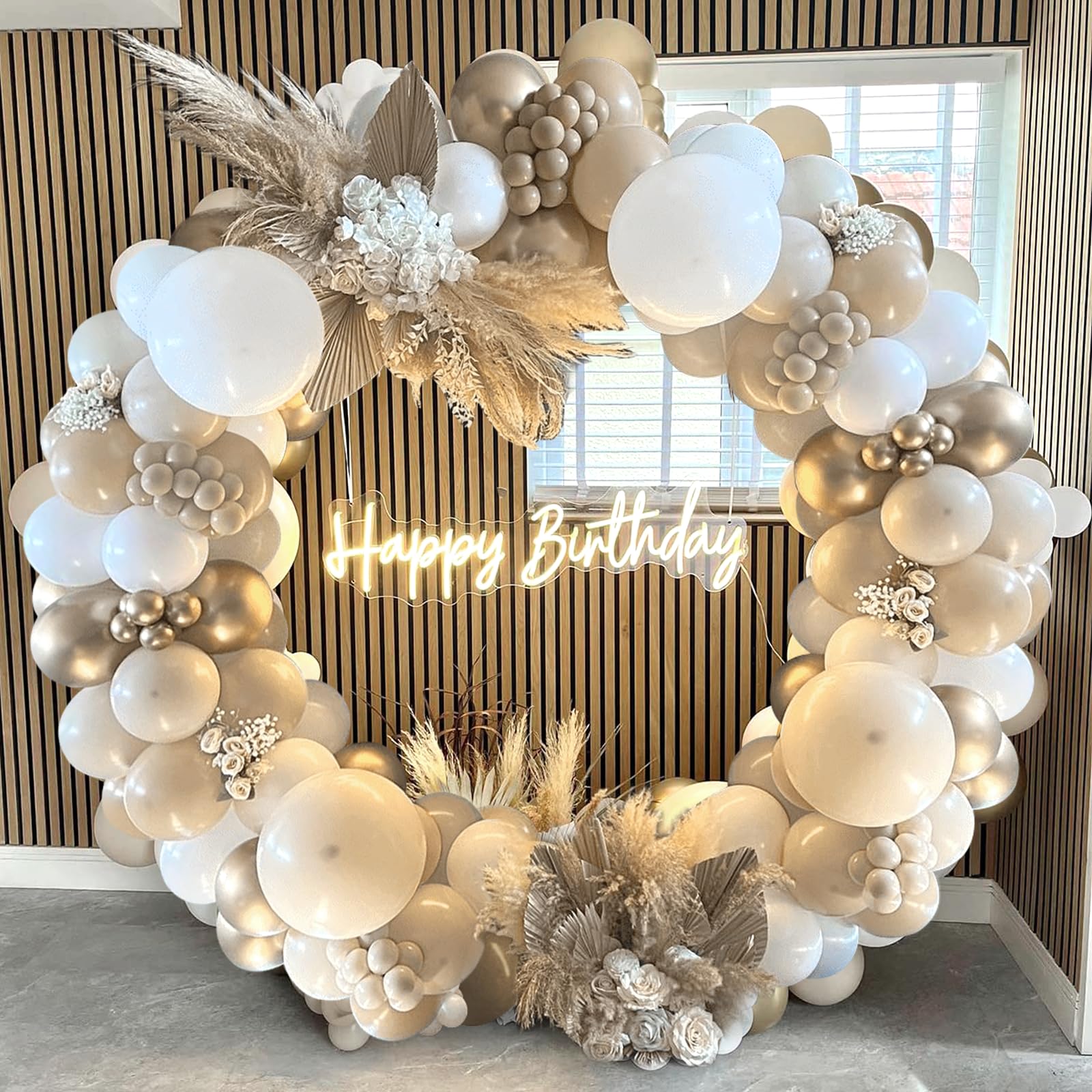 Arco para Globos de Cumpleaños, Guirnalda de Globos Beige con Globo Beige Arena Globo Blanco Oro Metálico Globos para Boda Baby Shower Decoración Cumpleaños Niñas Mujeres Boho Compromiso