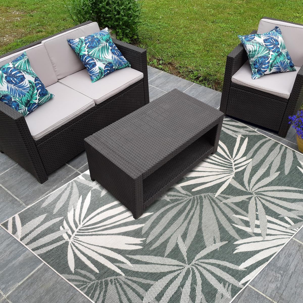 Tapis Exterieur, 200 X 290 Cm, Vert, Écru, Motif Nature Floral, Tissage Kilim Réversible, Fabriqué en Belgique, Idéal Grand Salon Terrasse Jardin, 12059