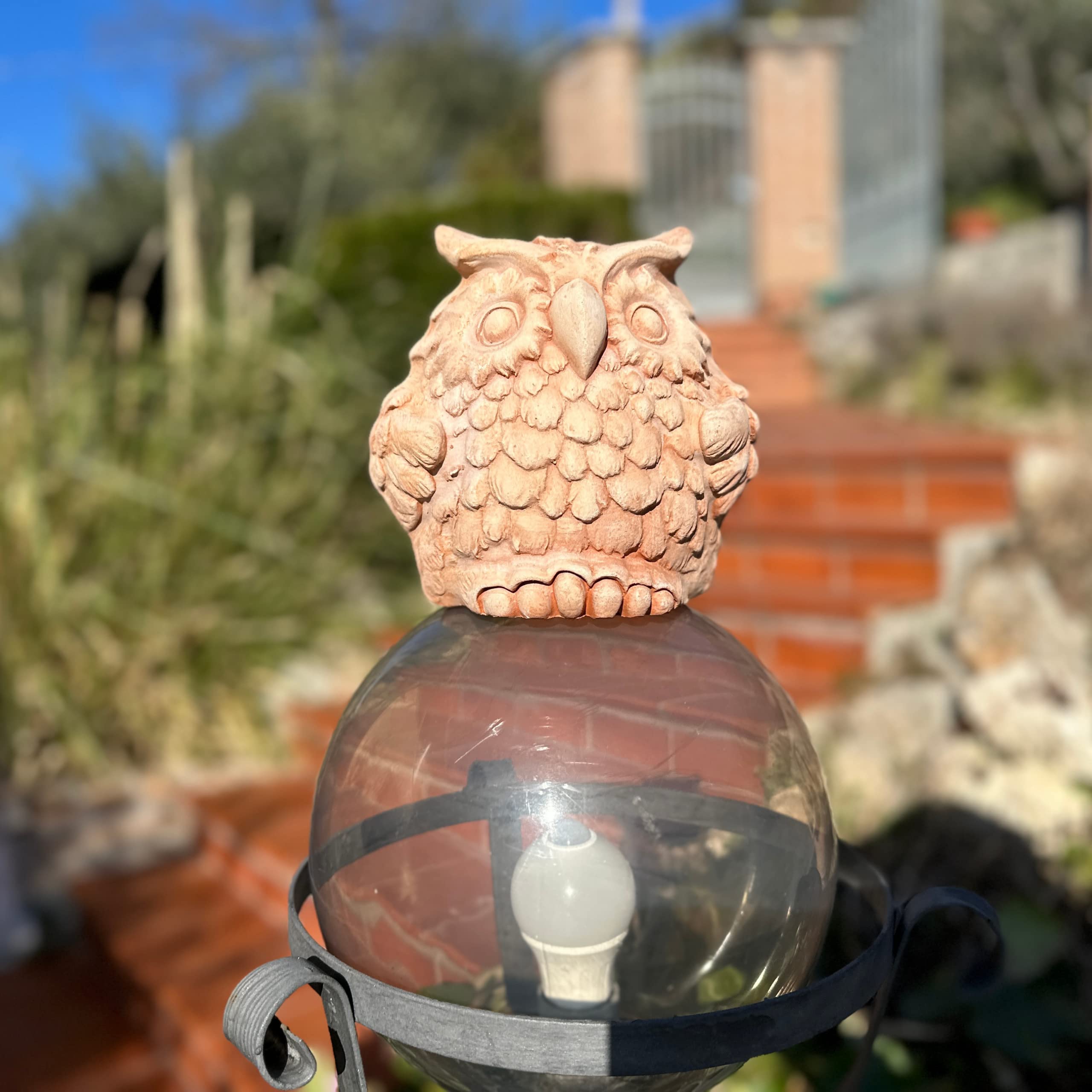 Eule aus Terrakotta, handgefertigt, für Gartenmöbel, einzigartige Dekoration, wetterfest (18 cm)