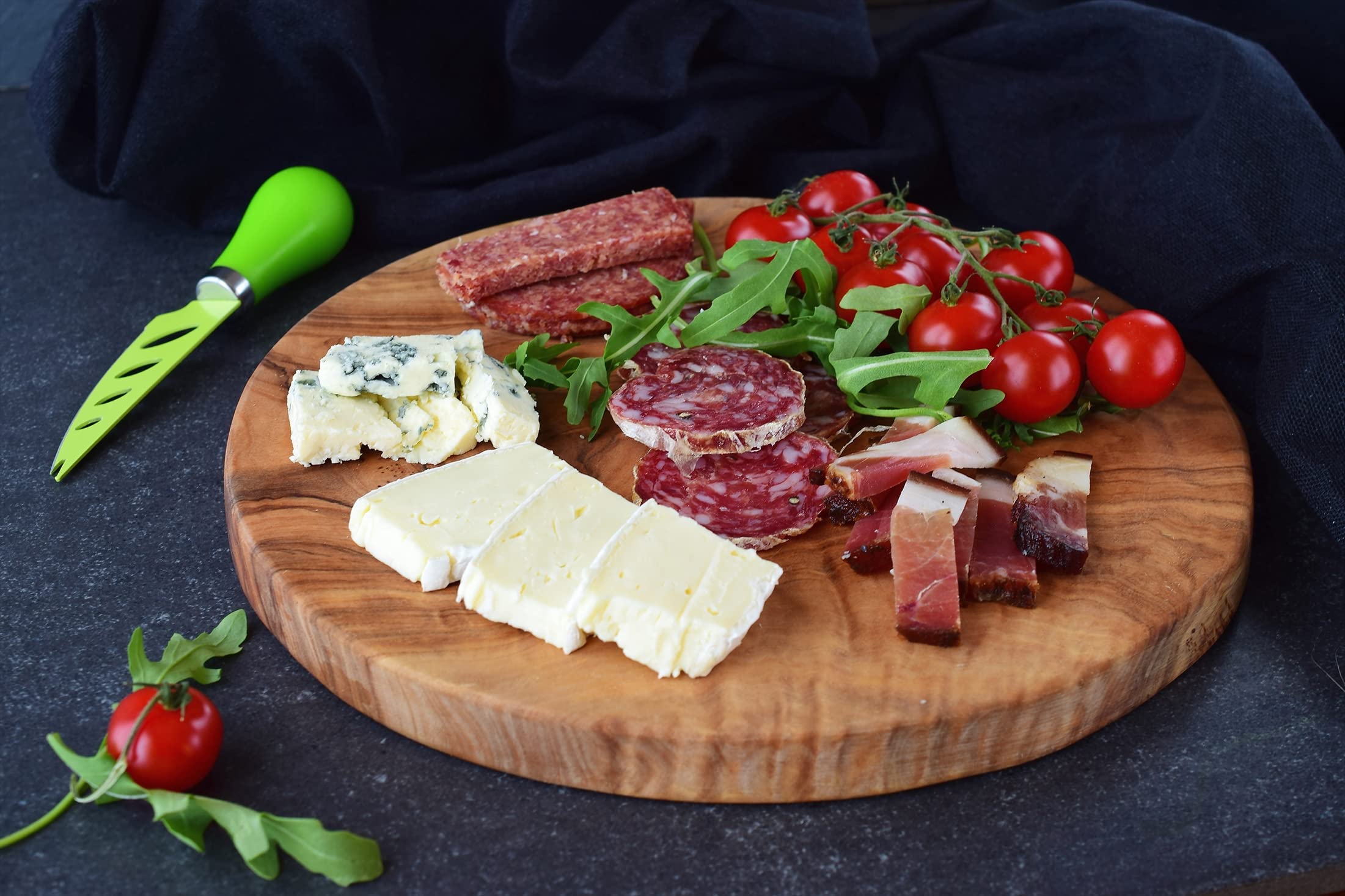 Planche à servir en bois d'olivier pour vos apéritifs et tapas