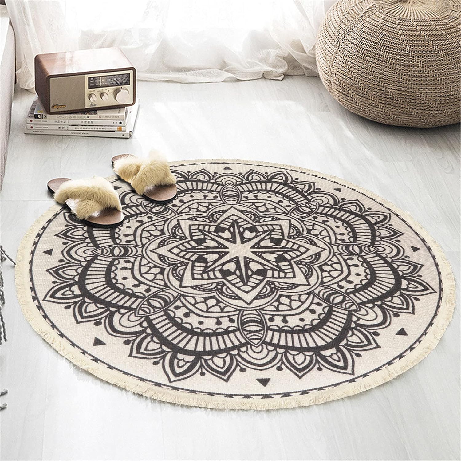 LEEVAN Boho Mandala Round Rug, 4ft Hand Woven Cotton Circle Carpet Bohemian Mandala Print Tassels Indoor Floor Mat for Living Room,Children Playroom Compatible Bedroom